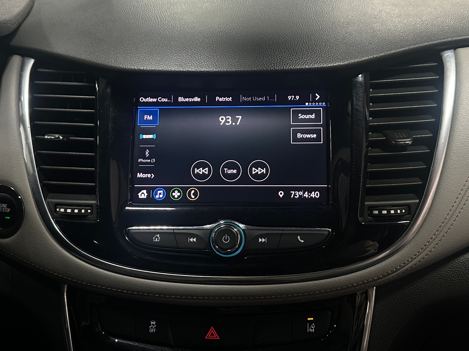 Thumbnail: 2020 Chevrolet Trax - 3