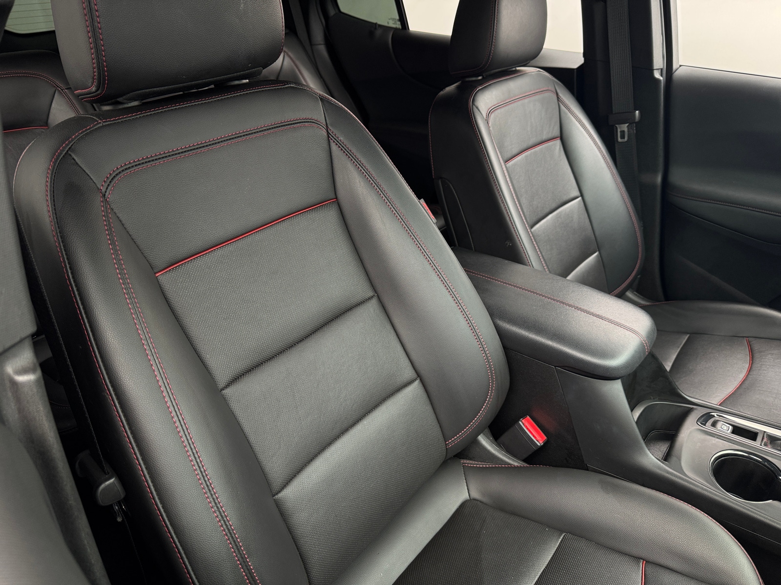 Thumbnail: 2022 Chevrolet Equinox - 2