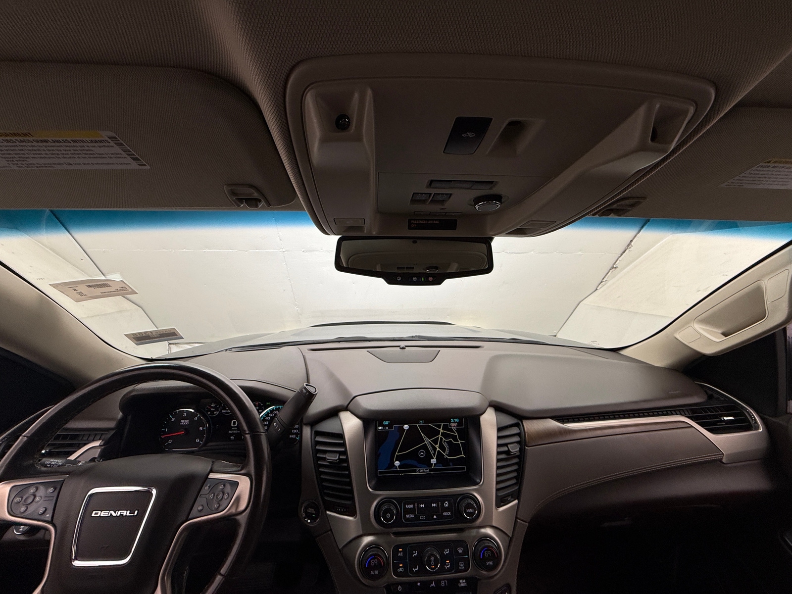 Thumbnail: 2019 GMC Yukon XL - 2