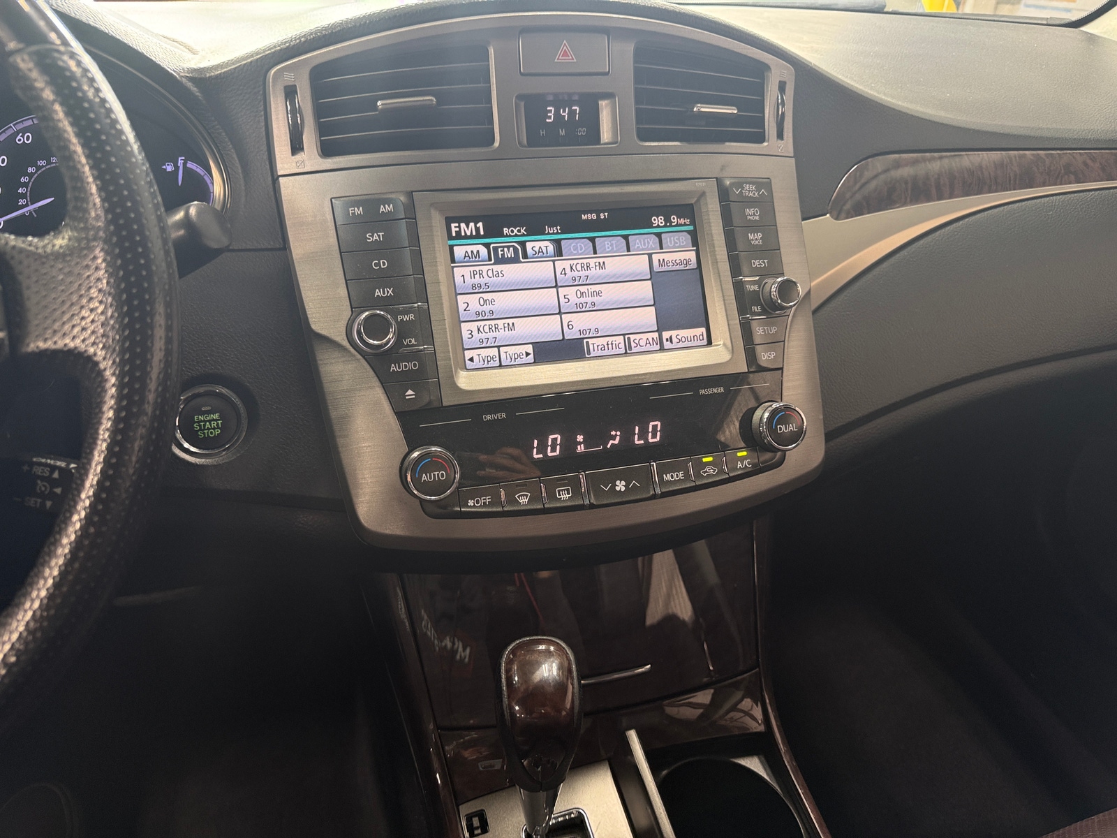 Thumbnail: 2012 Toyota Avalon - 3