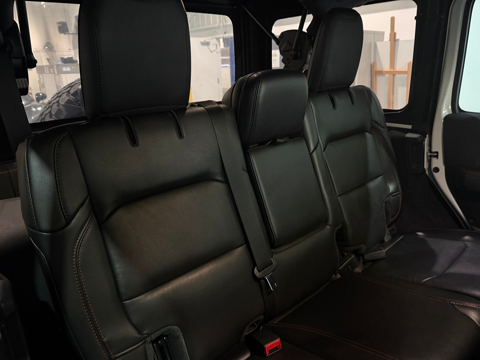 Thumbnail: 2021 Jeep Wrangler - 6