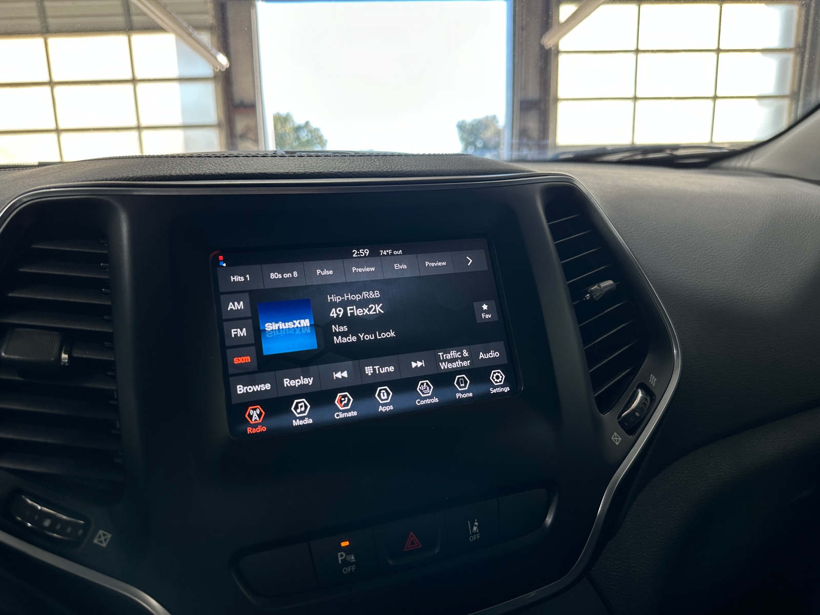 Thumbnail: 2021 Jeep Cherokee - 4