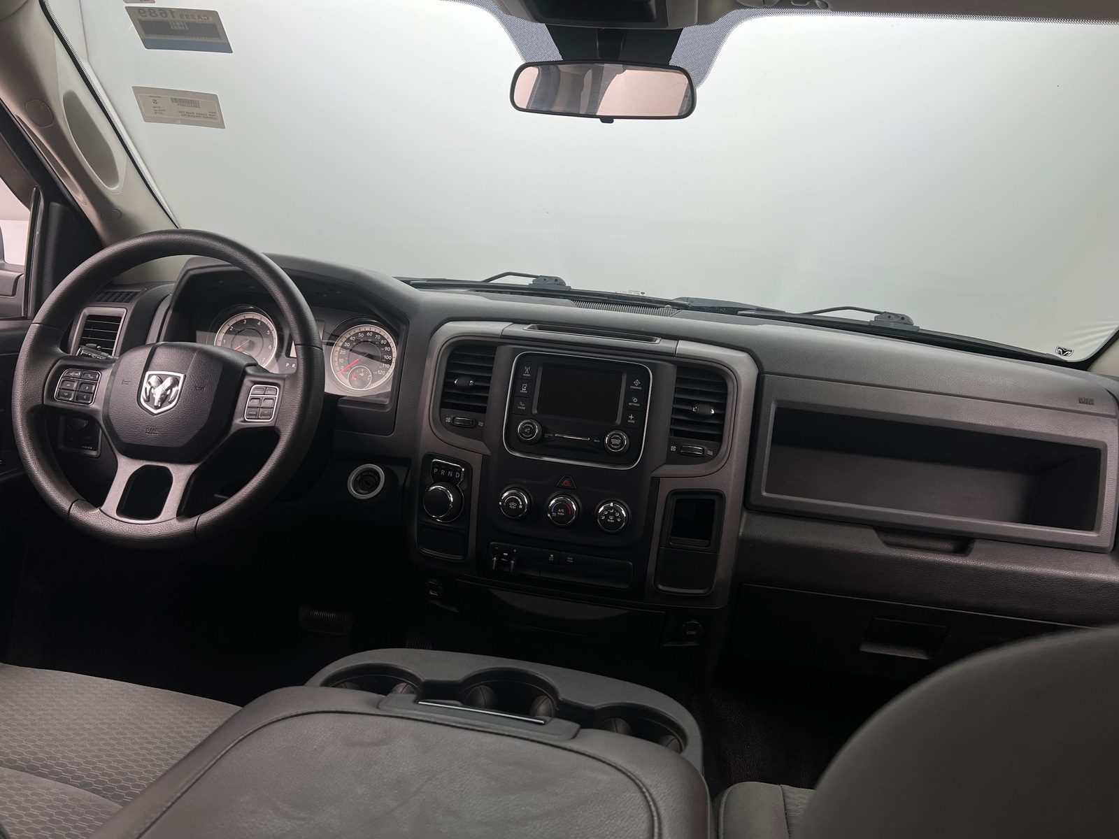 Thumbnail: 2019 RAM 1500 Classic - 3