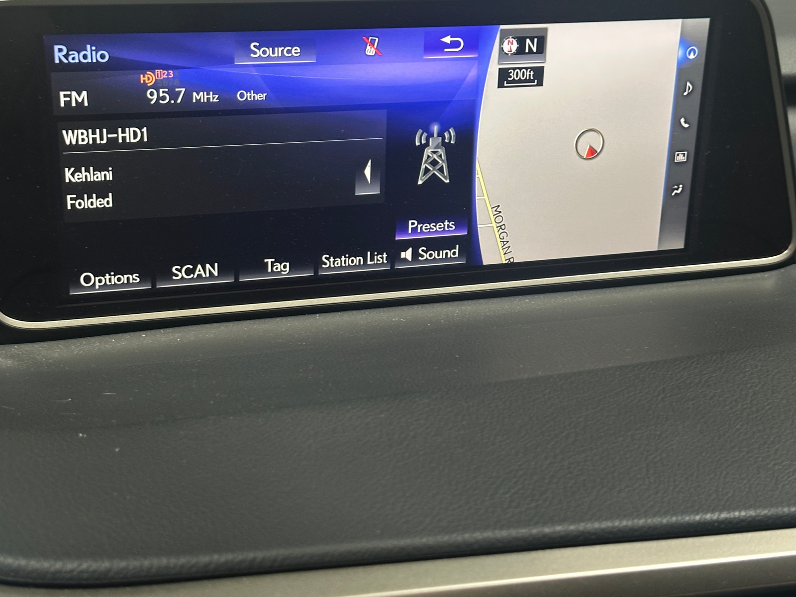 Thumbnail: 2019 Lexus RX - 4