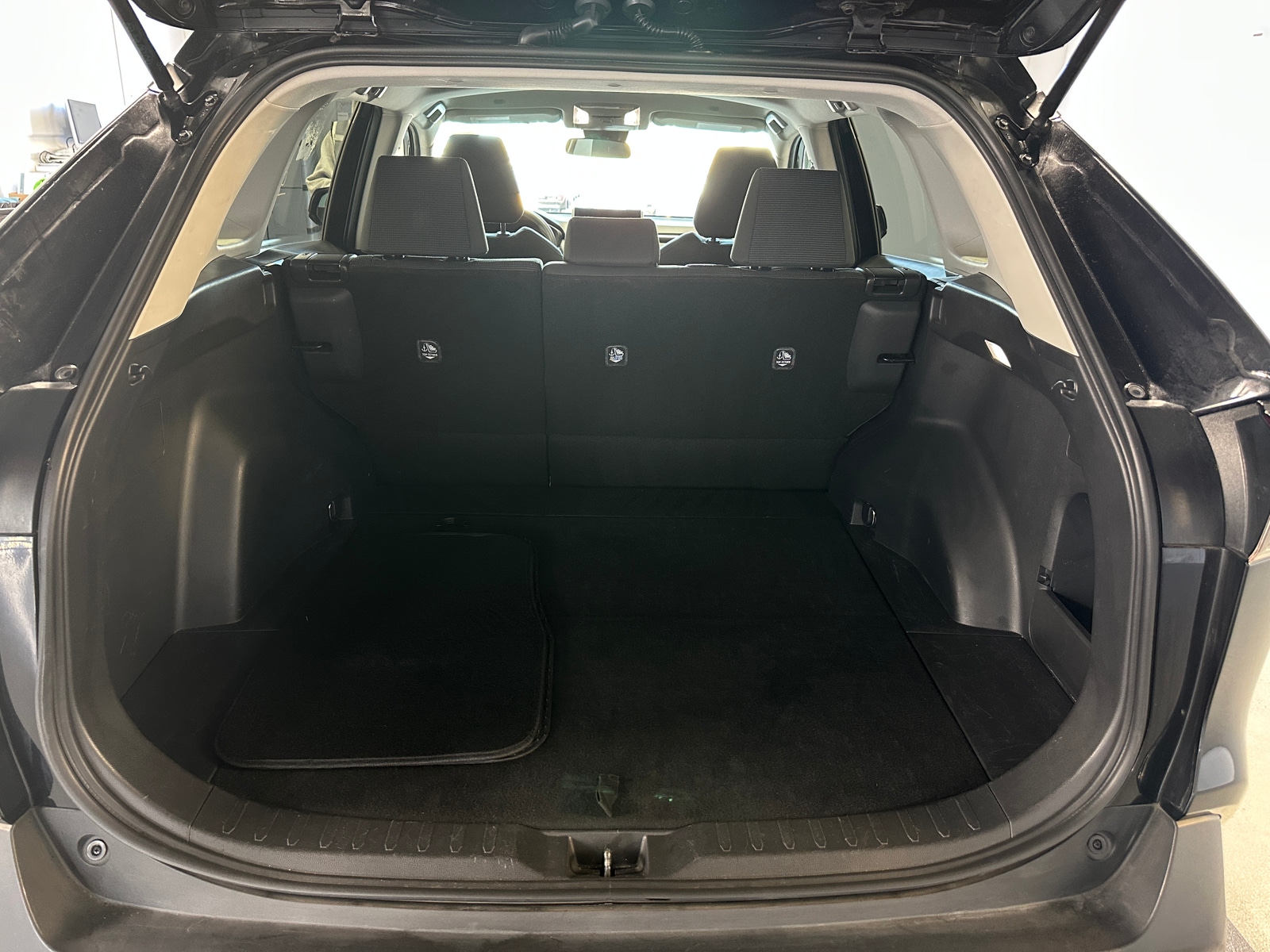 Thumbnail: 2024 Toyota RAV4 - 7