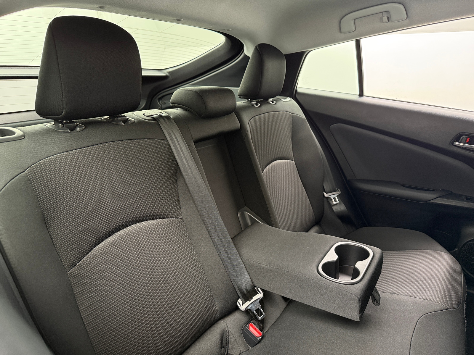 Thumbnail: 2022 Toyota Prius - 6