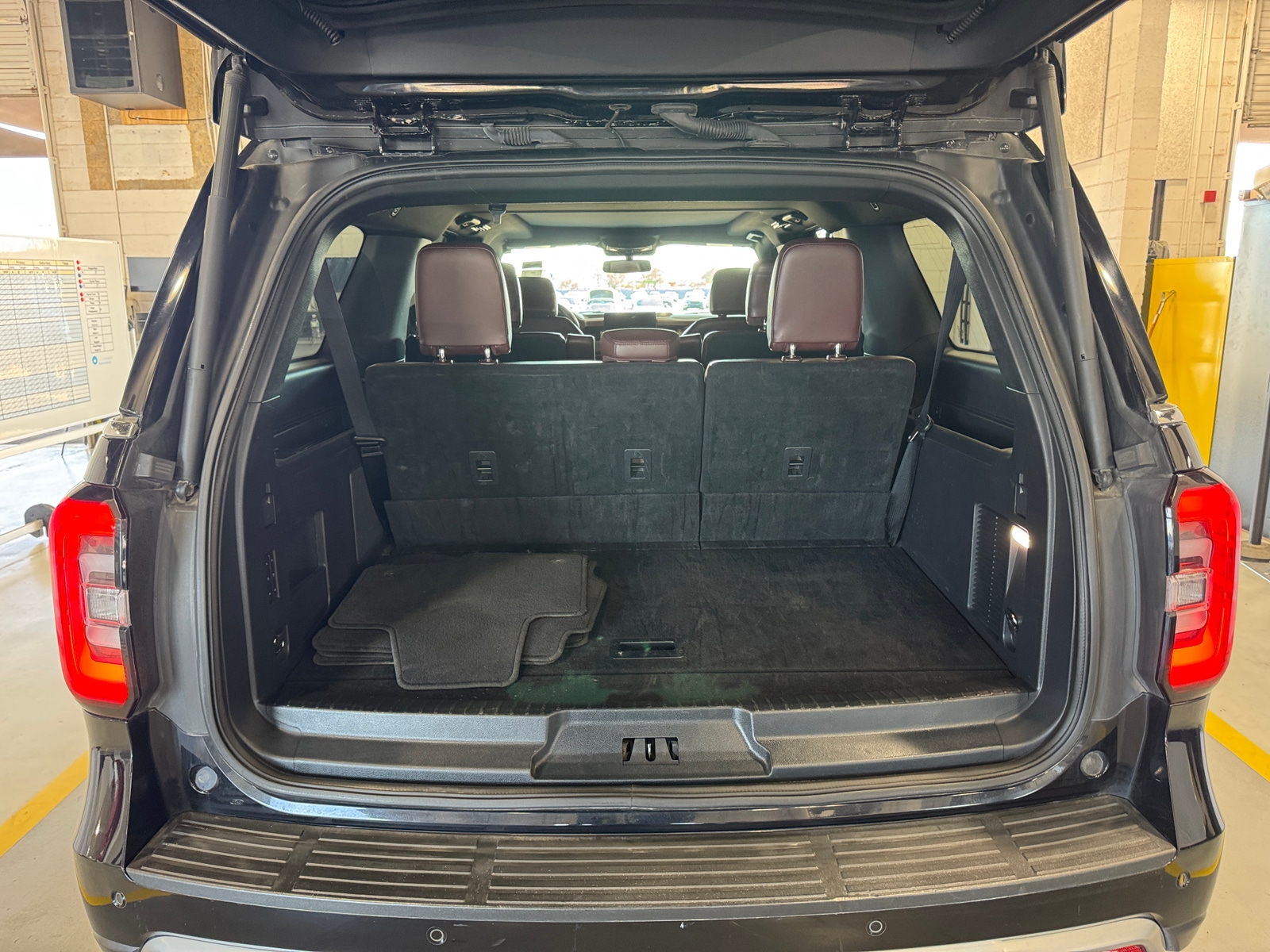 Thumbnail: 2024 Ford Expedition MAX - 6