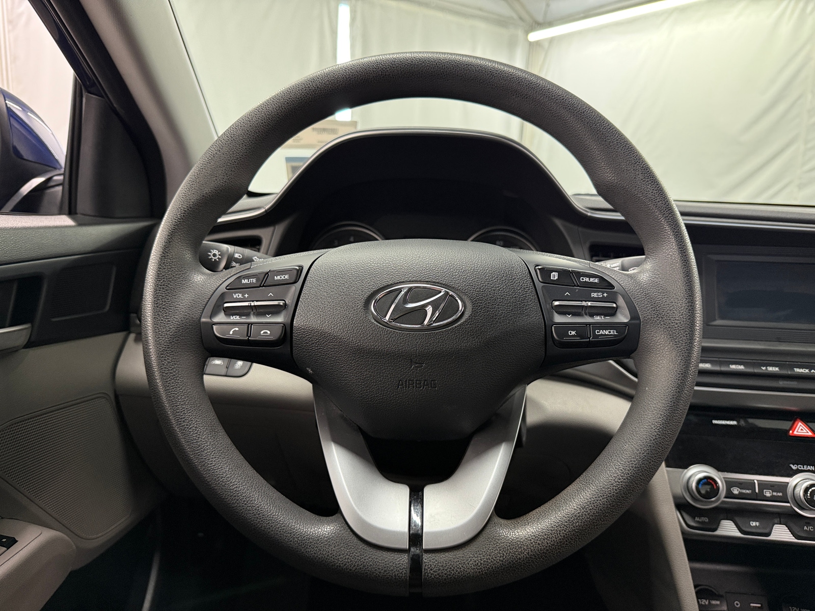 Thumbnail: 2020 Hyundai Elantra - 5