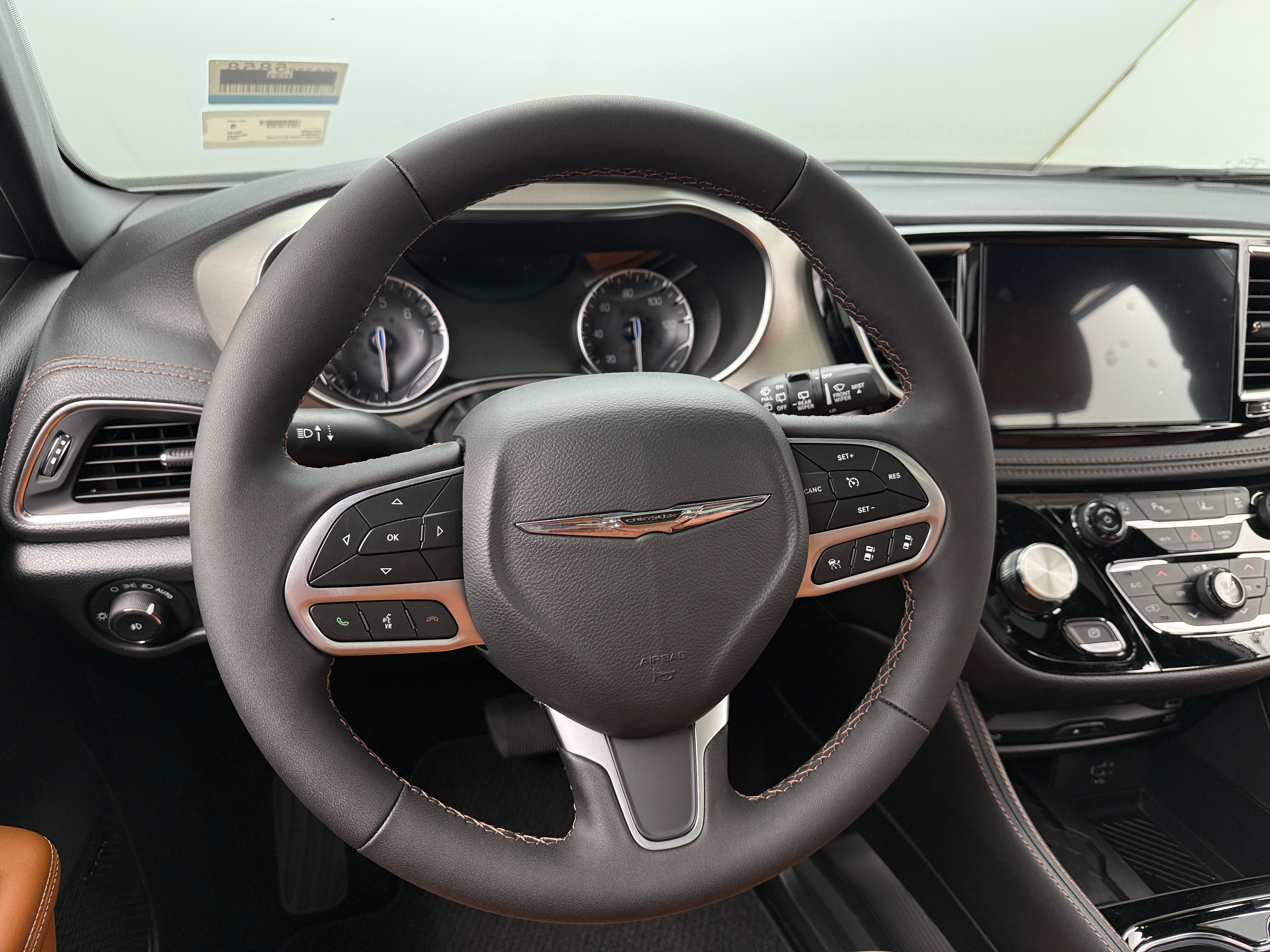 2026 Chrysler Pacifica Pinnacle - Photo 9