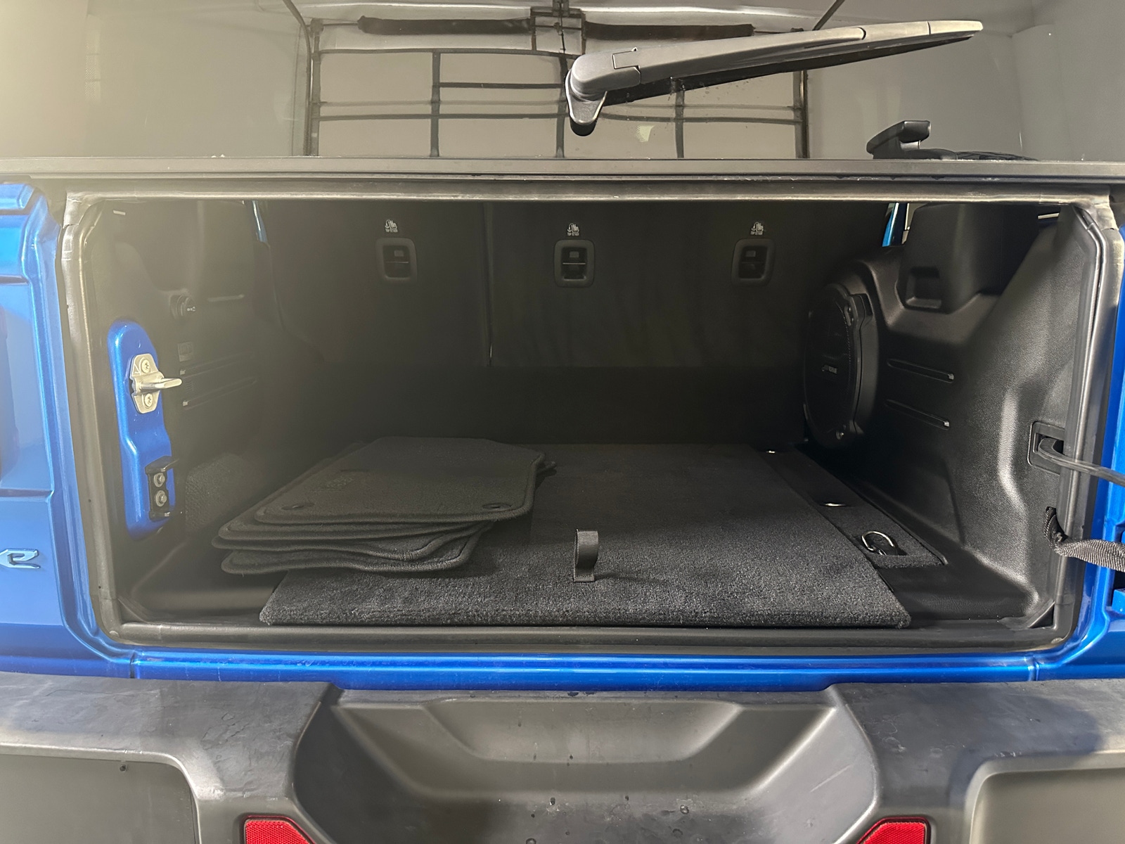 Thumbnail: 2021 Jeep Wrangler - 6