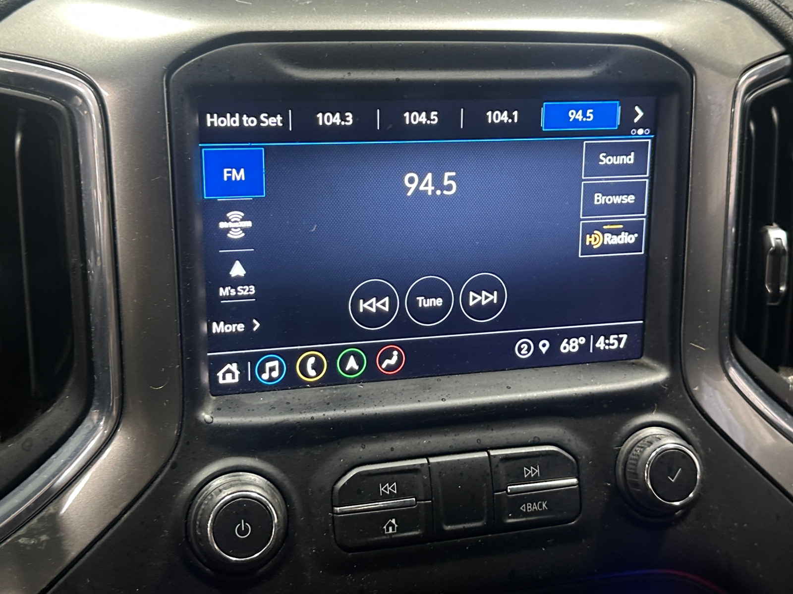 Thumbnail: 2021 Chevrolet Silverado 1500 - 3