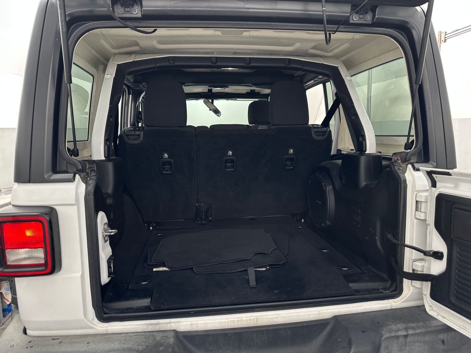 Thumbnail: 2018 Jeep Wrangler - 7