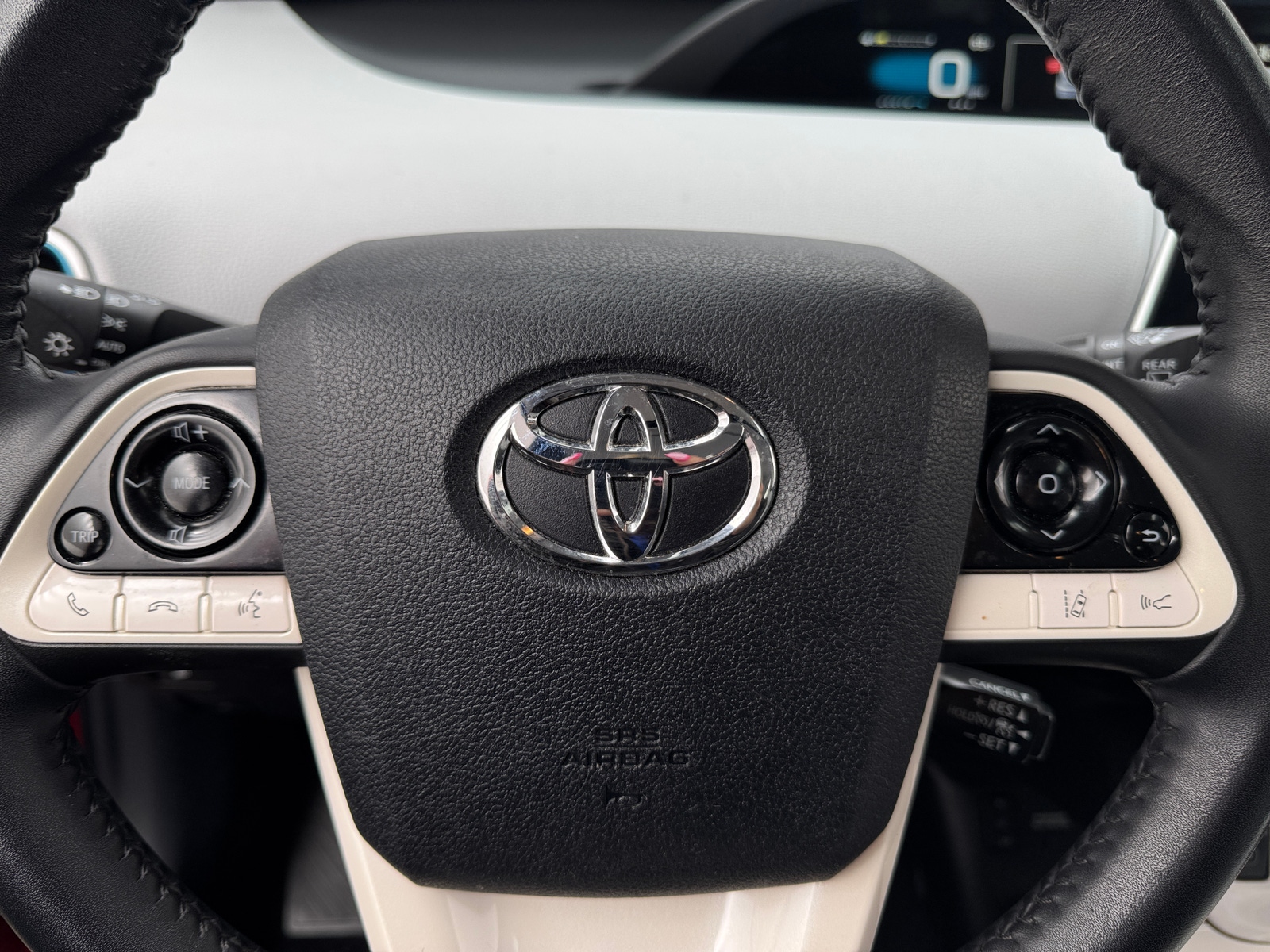 Thumbnail: 2016 Toyota Prius - 5