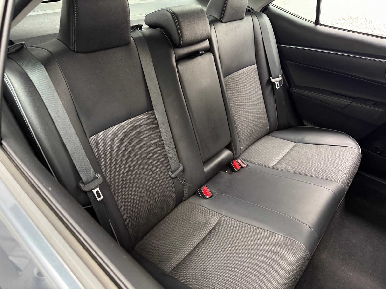 Thumbnail: 2015 Toyota Corolla - 6