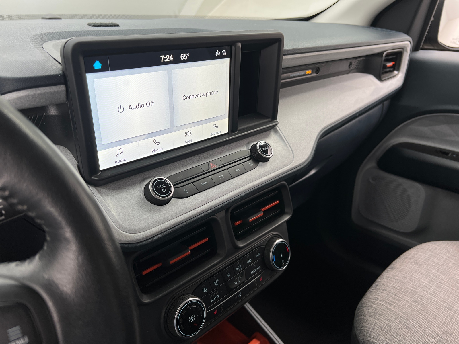 Thumbnail: 2022 Ford Maverick - 4