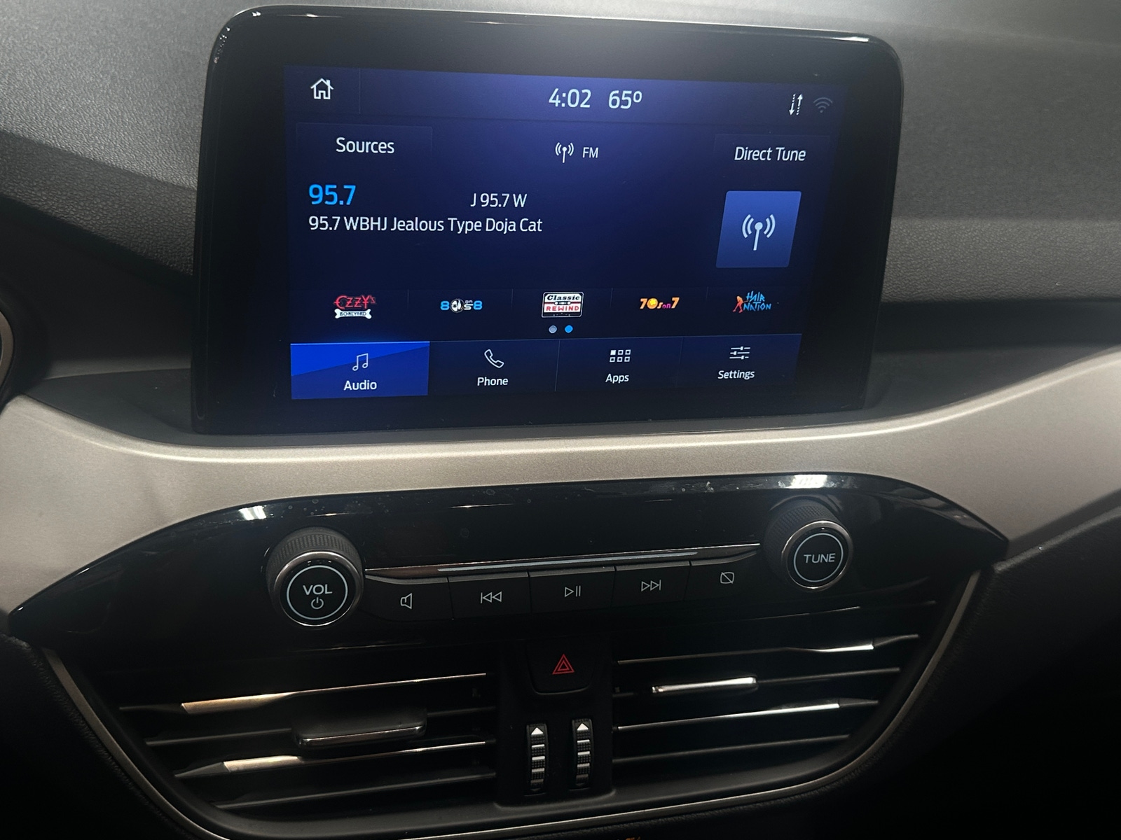 Thumbnail: 2022 Ford Escape - 4