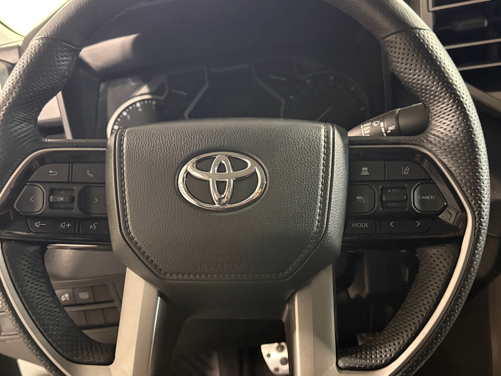 Thumbnail: 2022 Toyota Tundra - 5