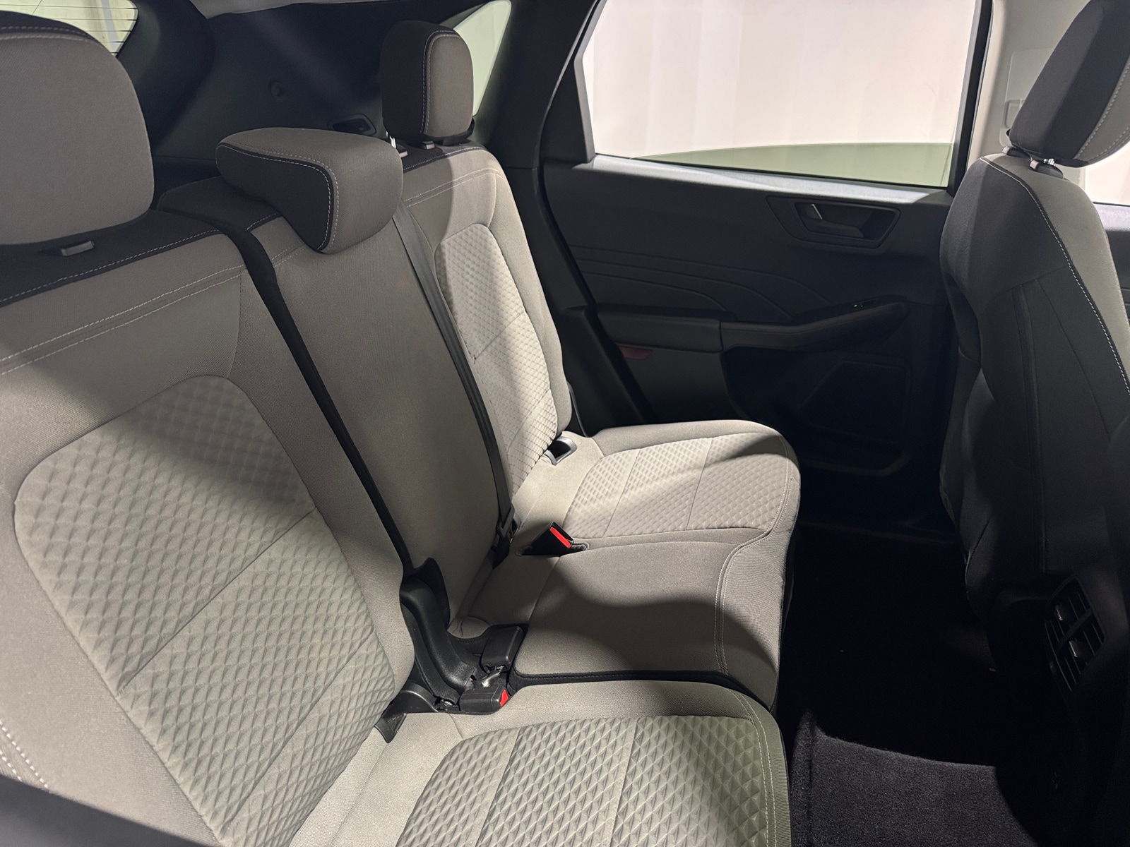 Thumbnail: 2022 Ford Escape - 6