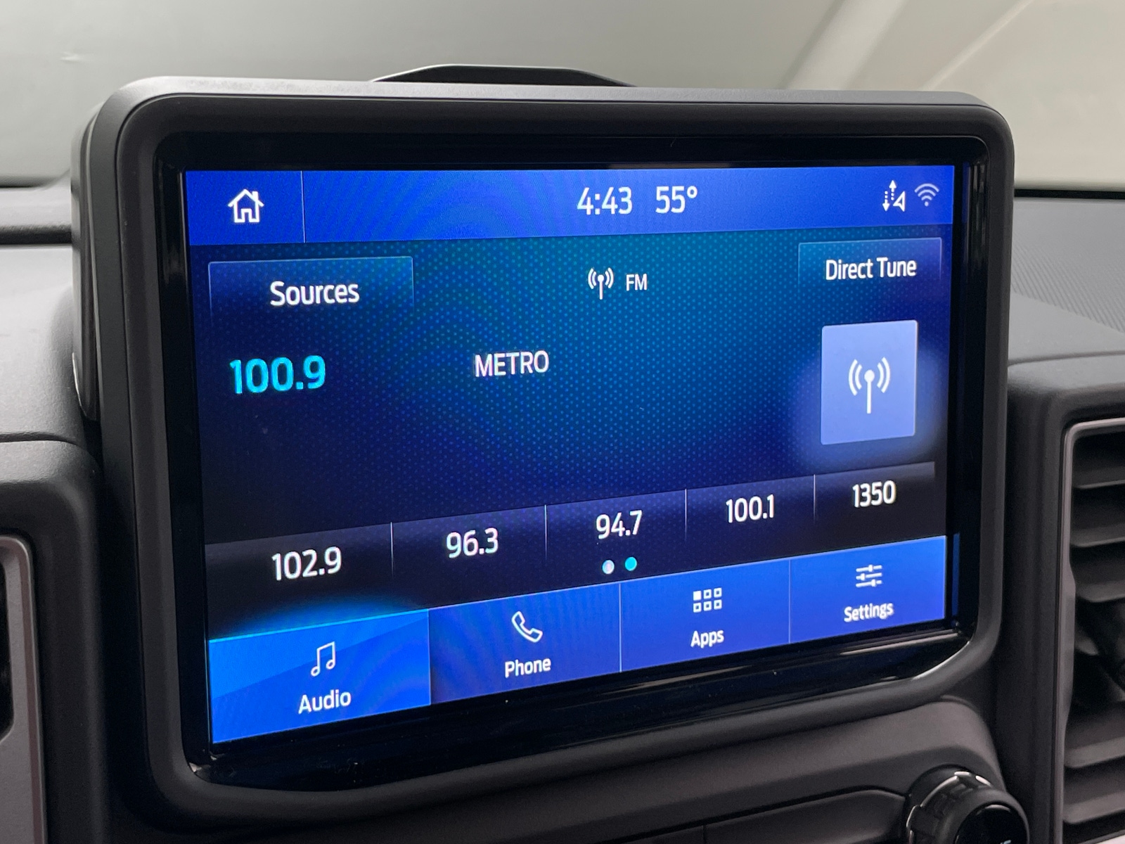 Thumbnail: 2021 Ford Bronco Sport - 3