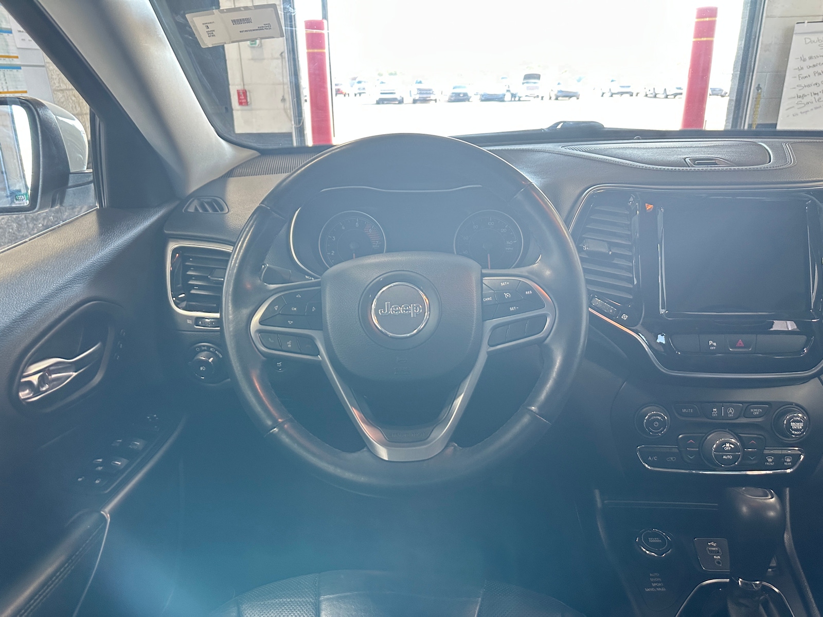 Thumbnail: 2019 Jeep Cherokee - 4