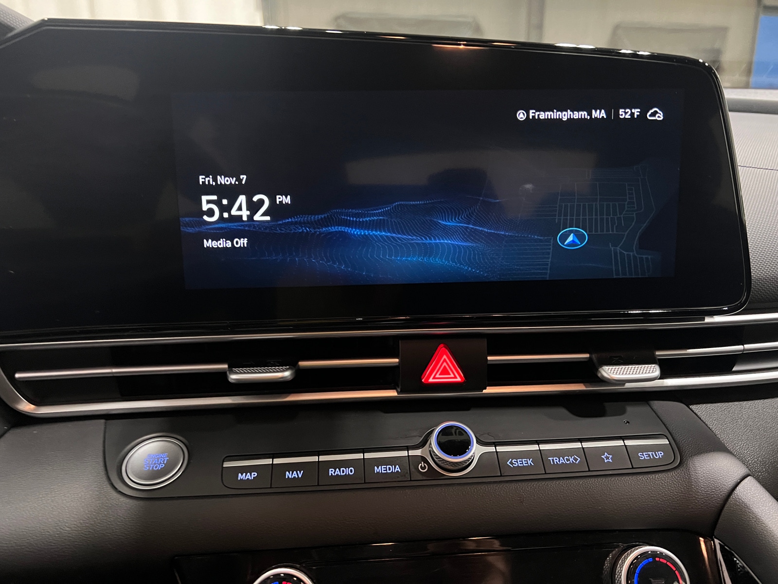 Thumbnail: 2023 Hyundai Elantra - 4