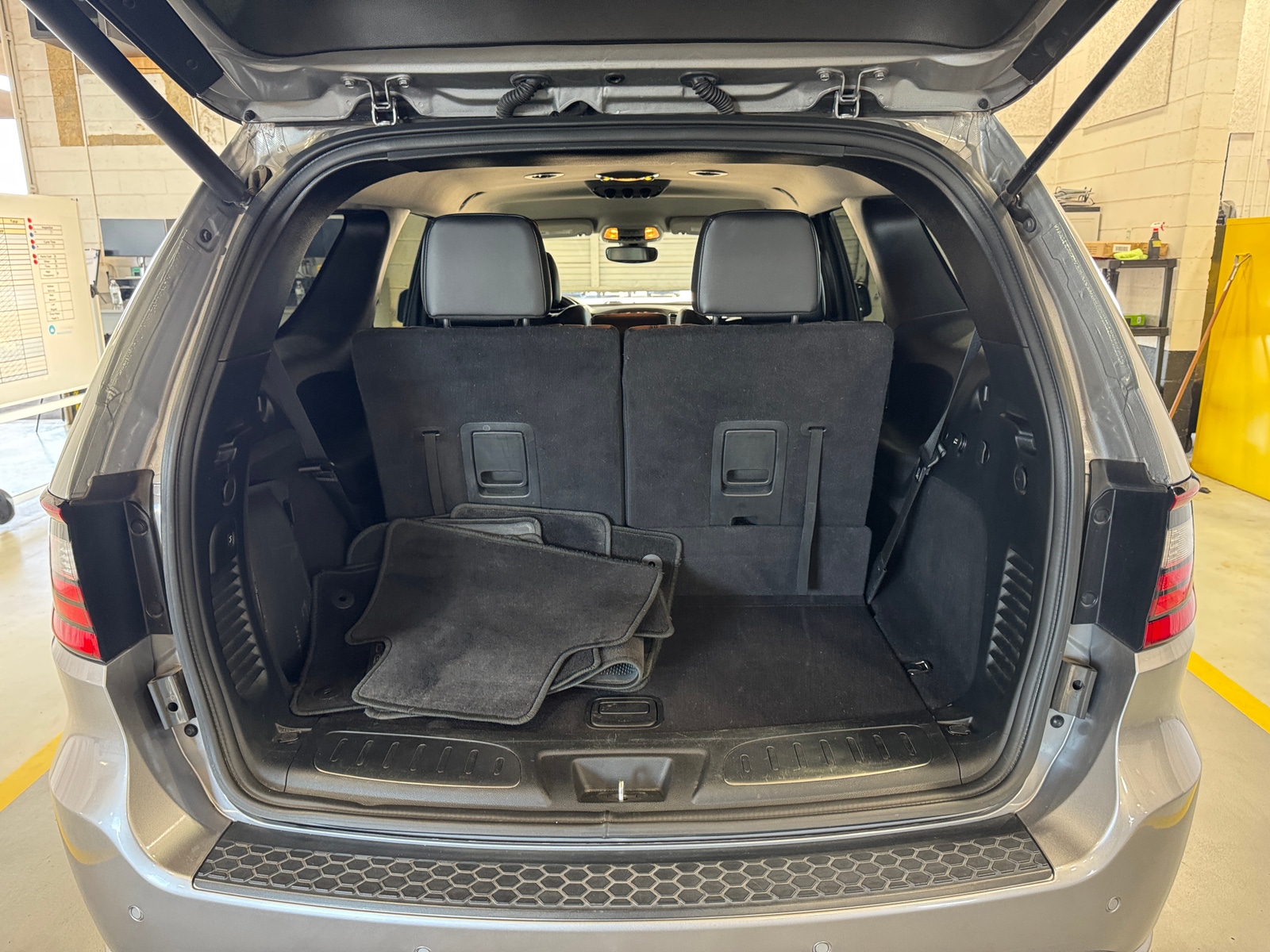 Thumbnail: 2017 Dodge Durango - 6