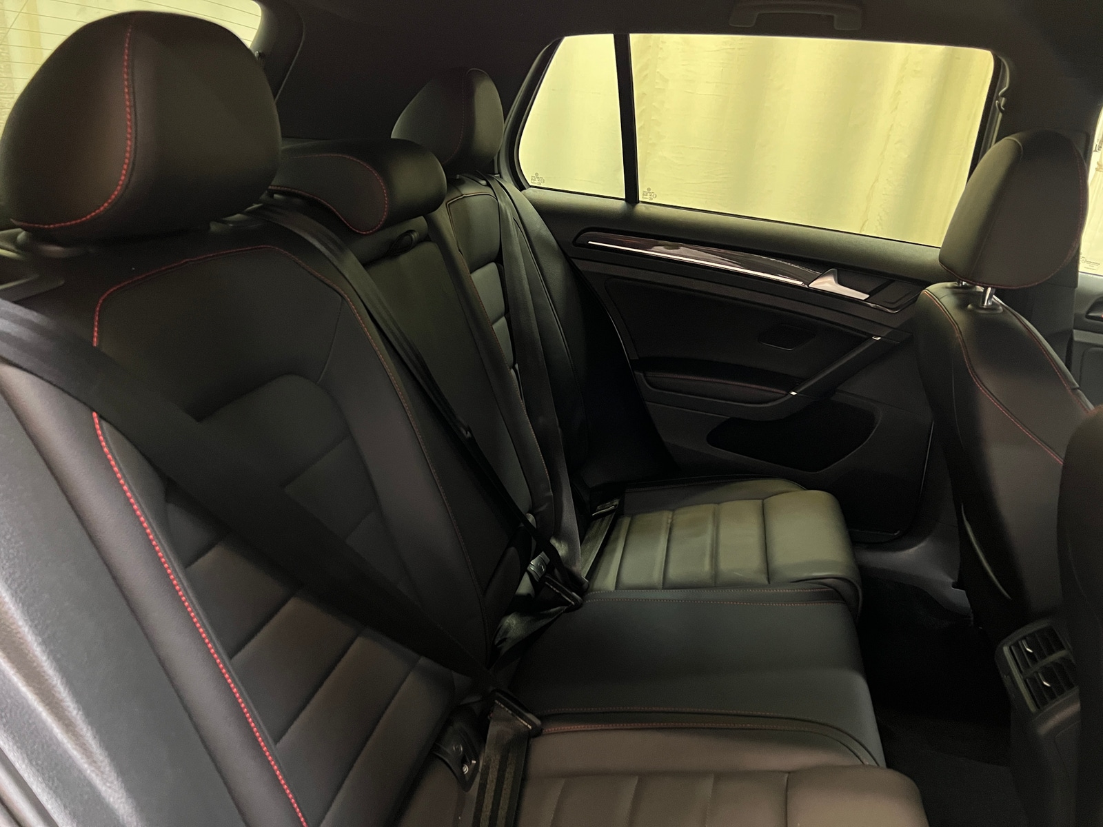 Thumbnail: 2017 Volkswagen Golf - 6