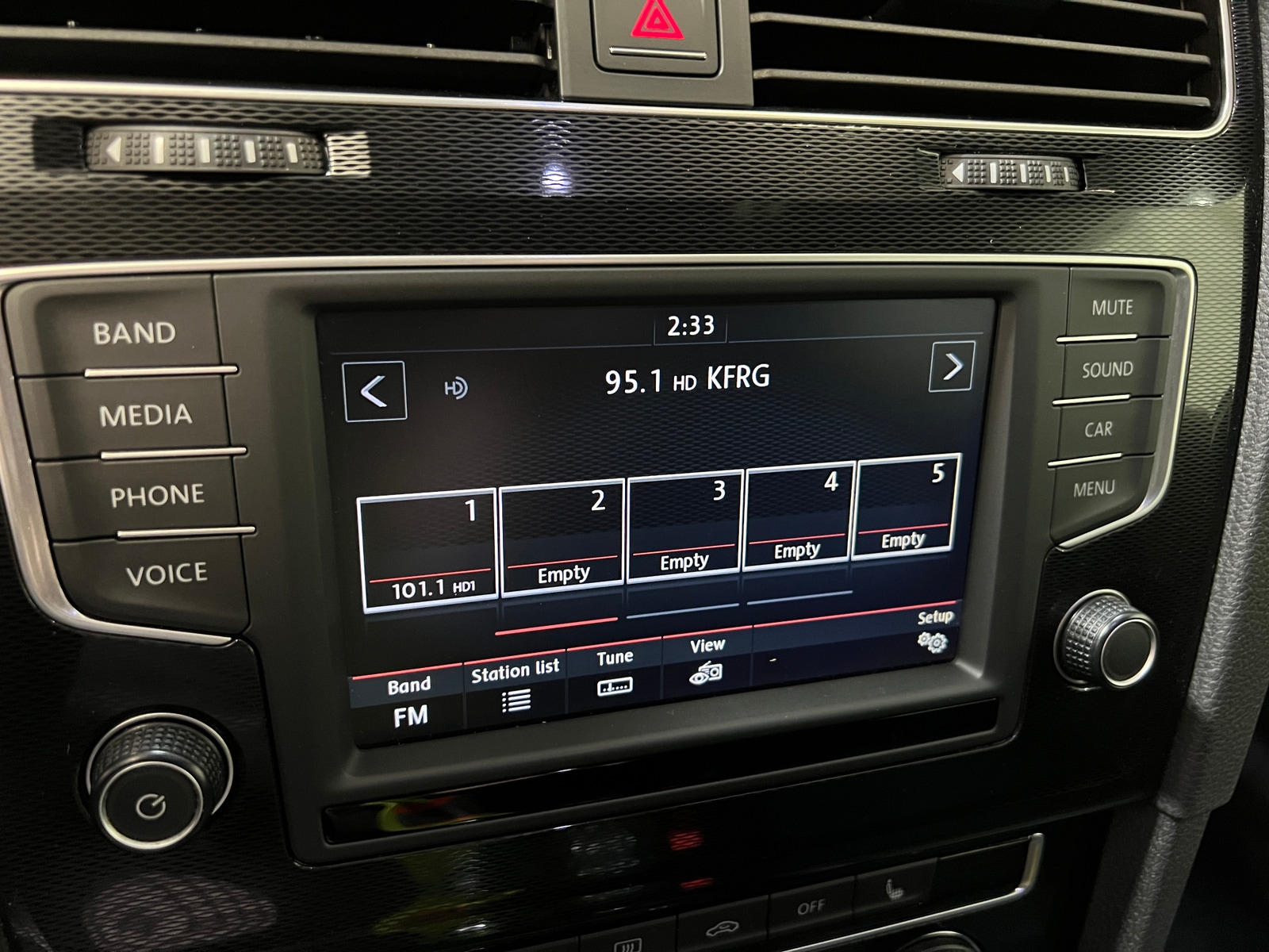 Thumbnail: 2017 Volkswagen Golf - 4