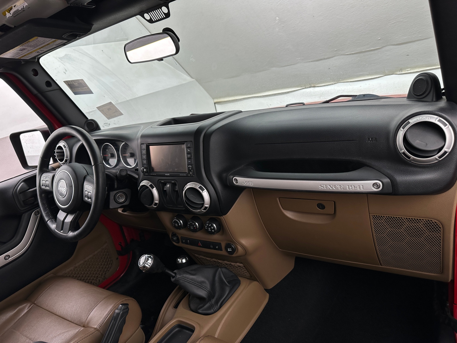 Thumbnail: 2011 Jeep Wrangler - 3