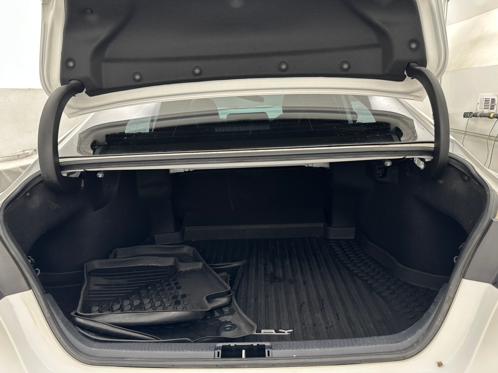 Thumbnail: 2020 Toyota Camry - 6