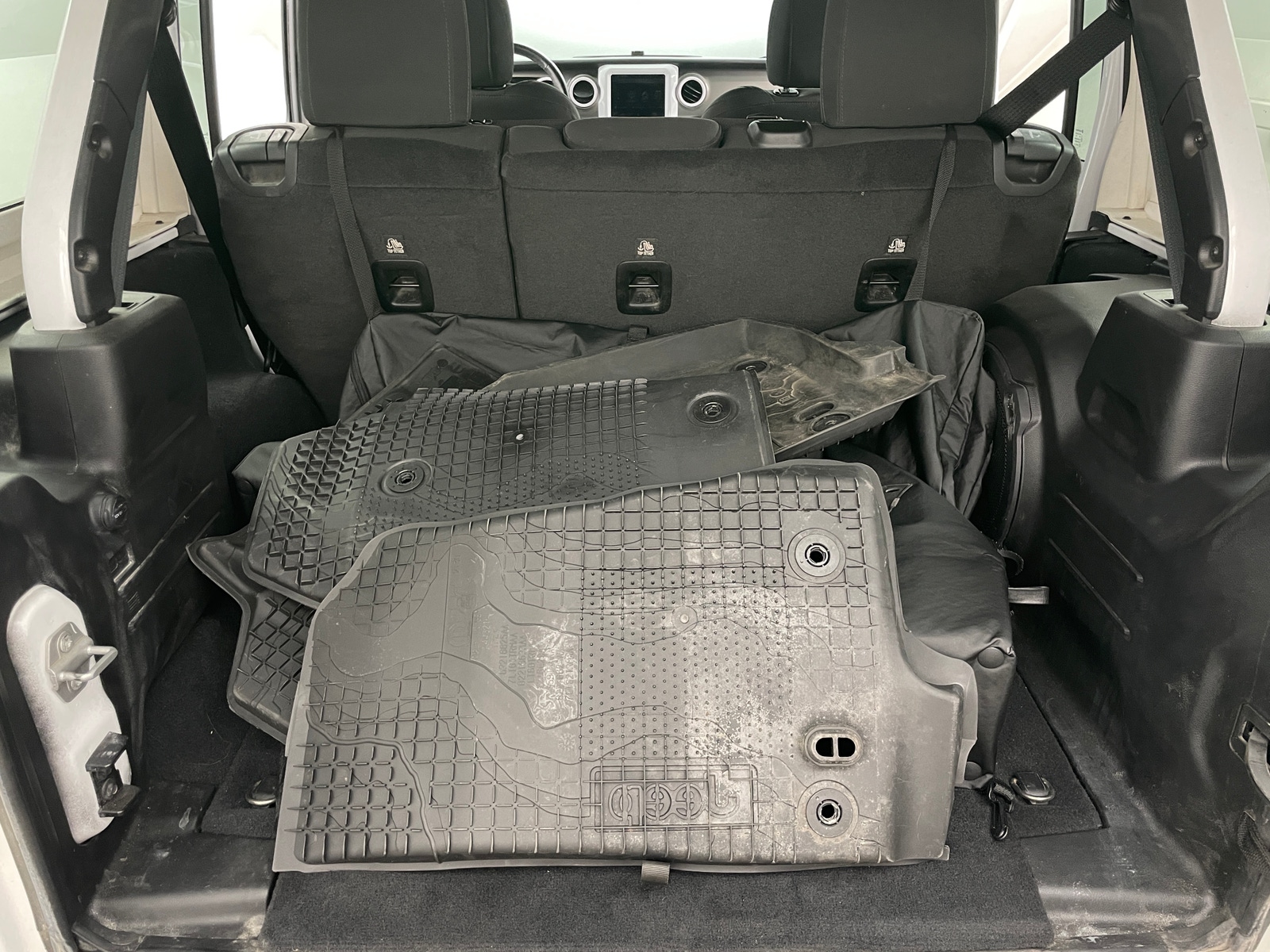 Thumbnail: 2022 Jeep Wrangler - 7