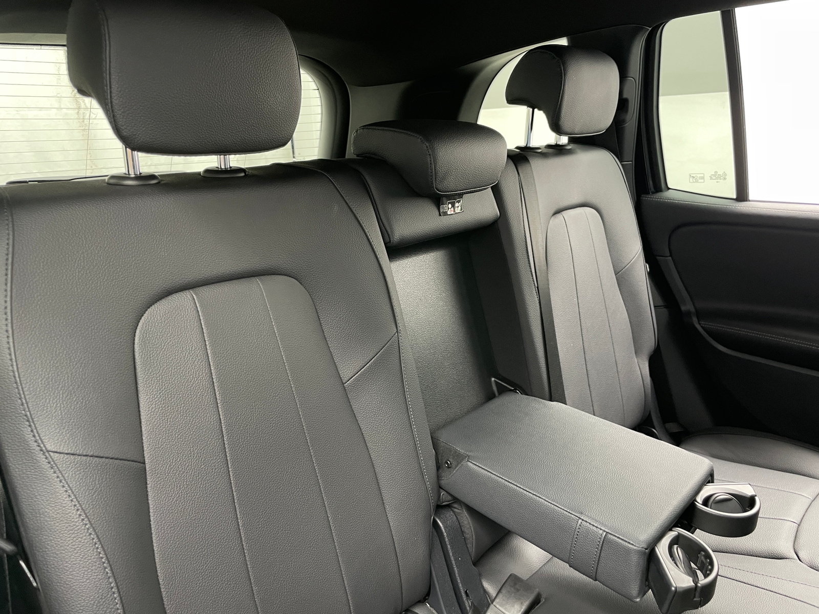 Thumbnail: 2025 Mercedes-Benz GLB - 5