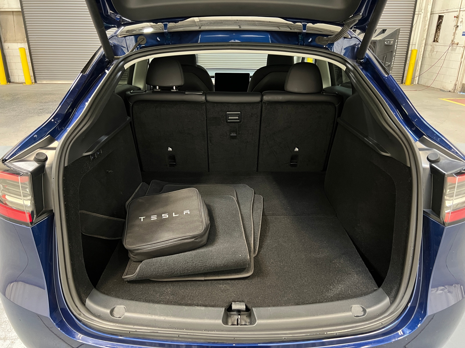 Thumbnail: 2023 Tesla Model Y - 6