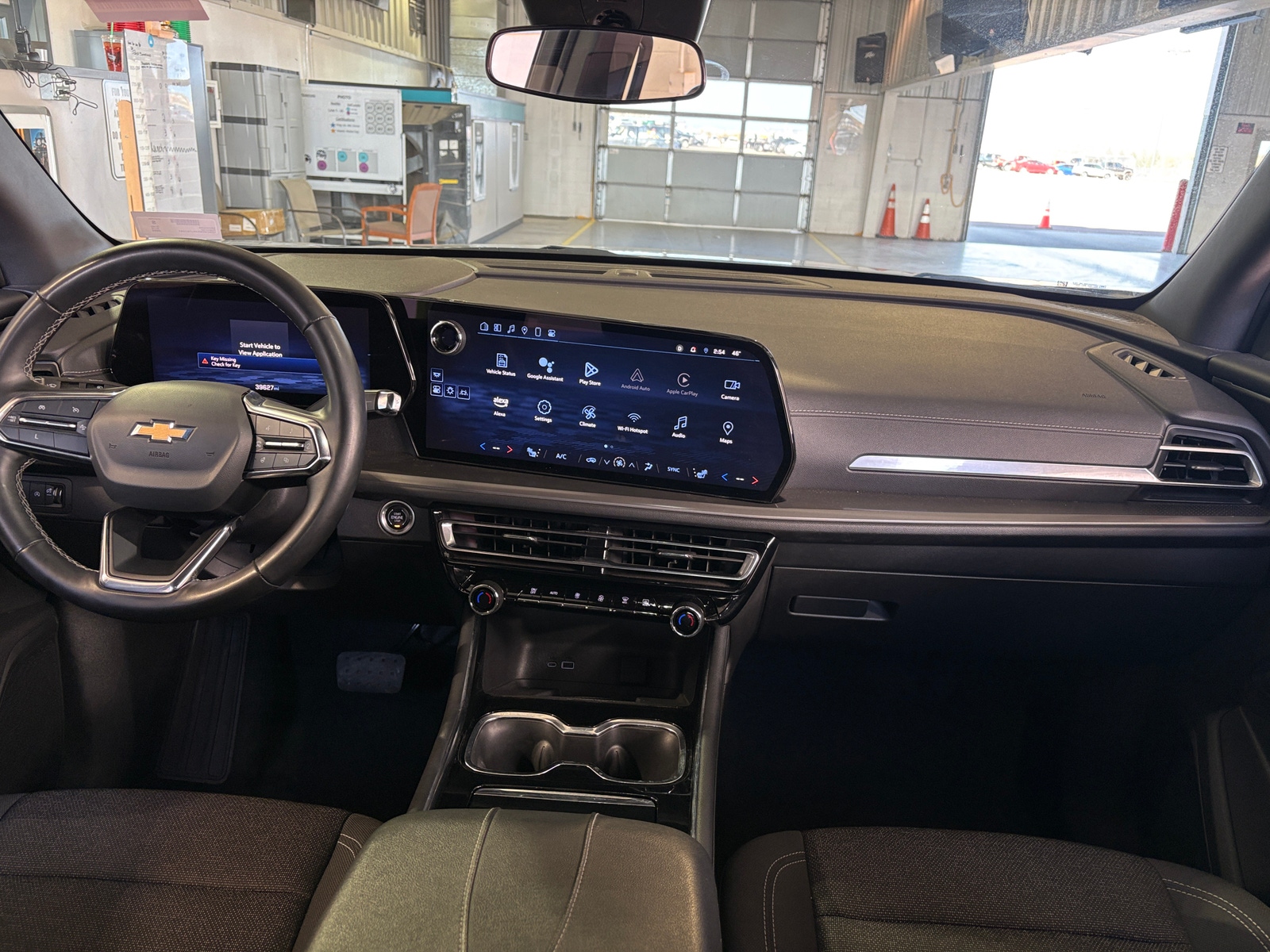 Thumbnail: 2024 Chevrolet Traverse - 3