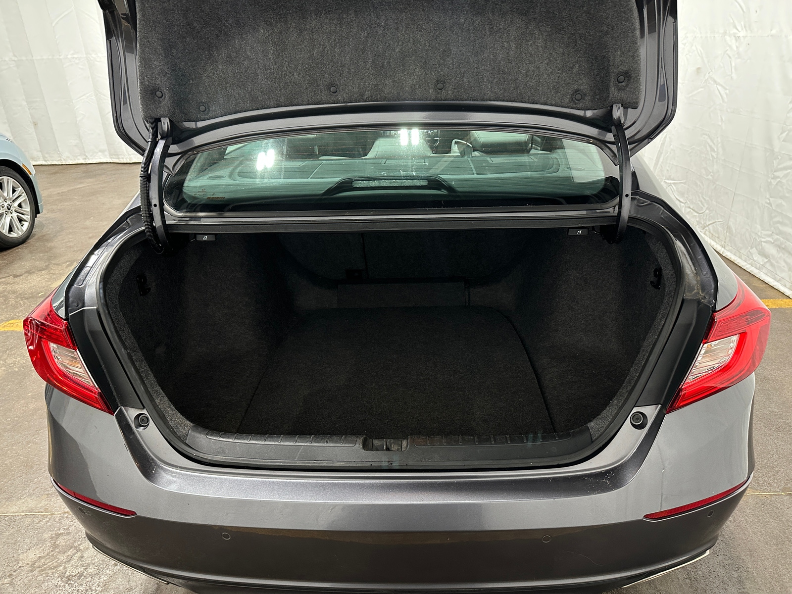 Thumbnail: 2018 Honda Accord - 6