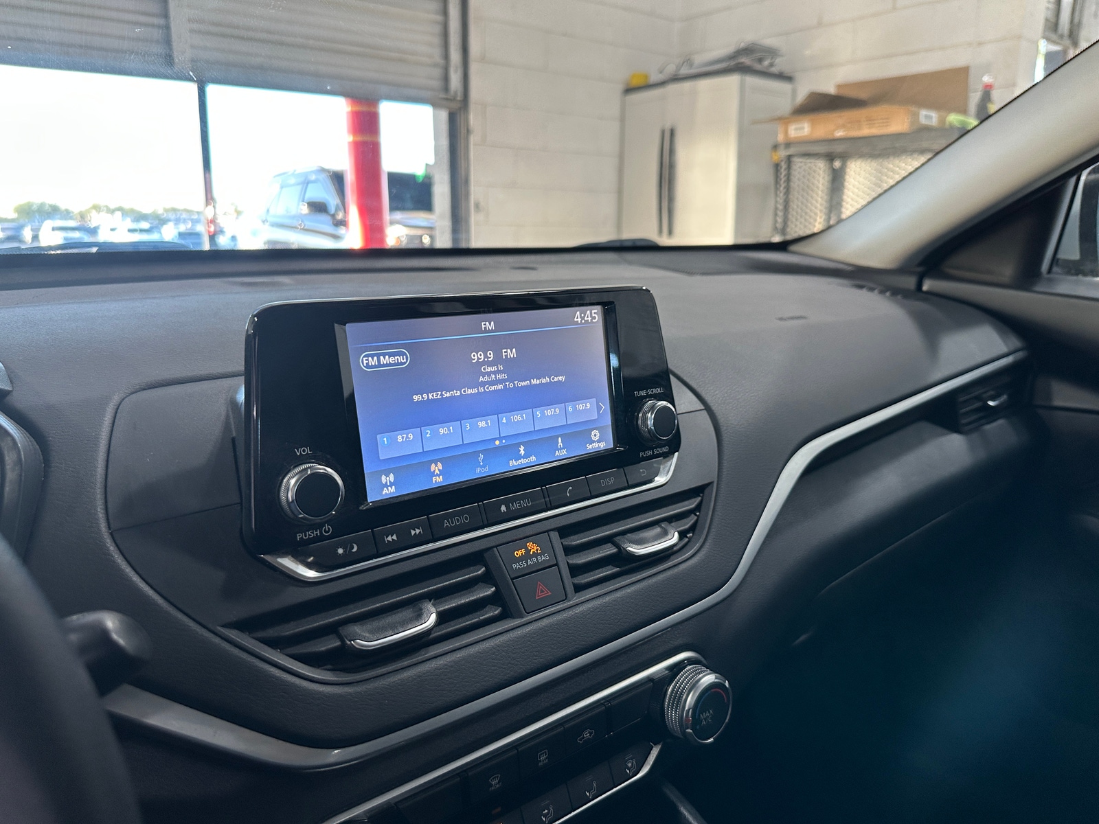 Thumbnail: 2021 Nissan Altima - 4