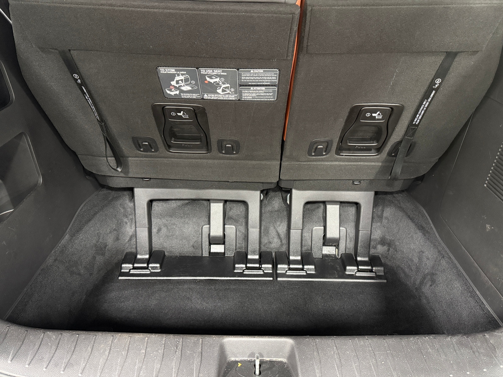 Thumbnail: 2023 Kia Carnival - 6