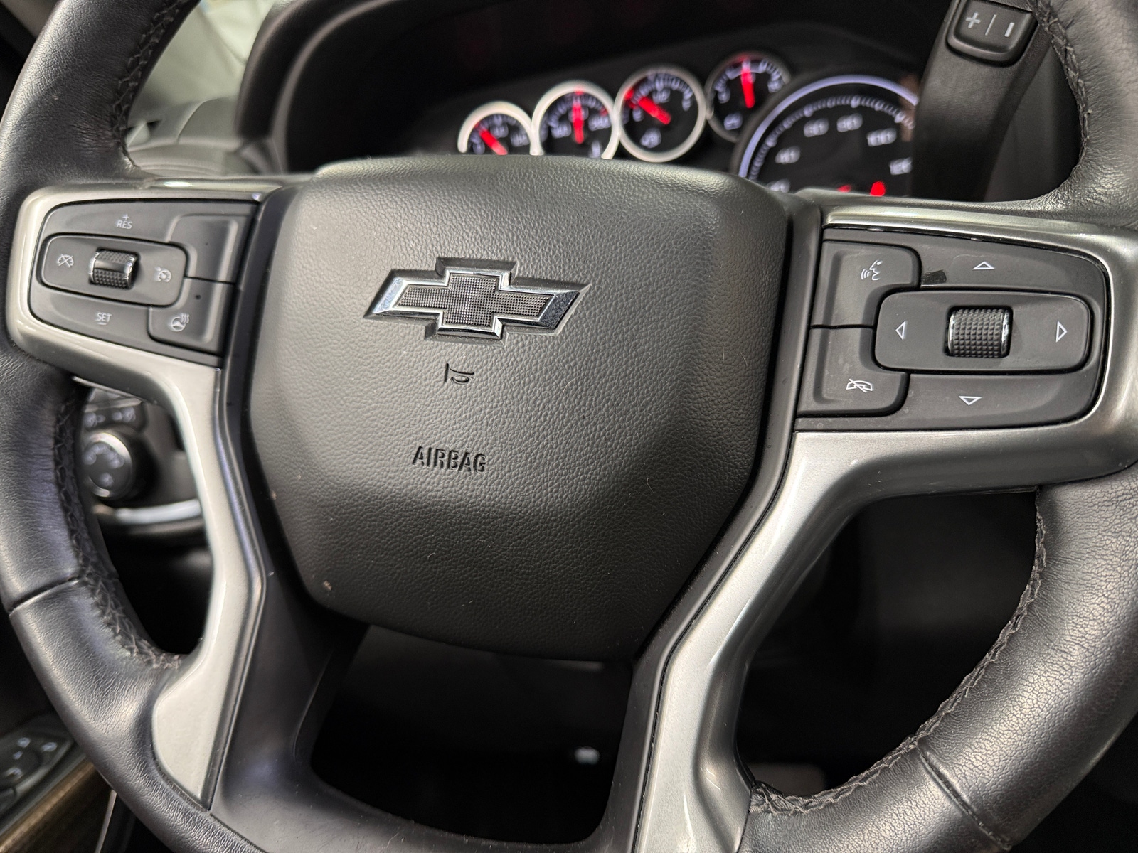 Thumbnail: 2022 Chevrolet Silverado 1500 - 5