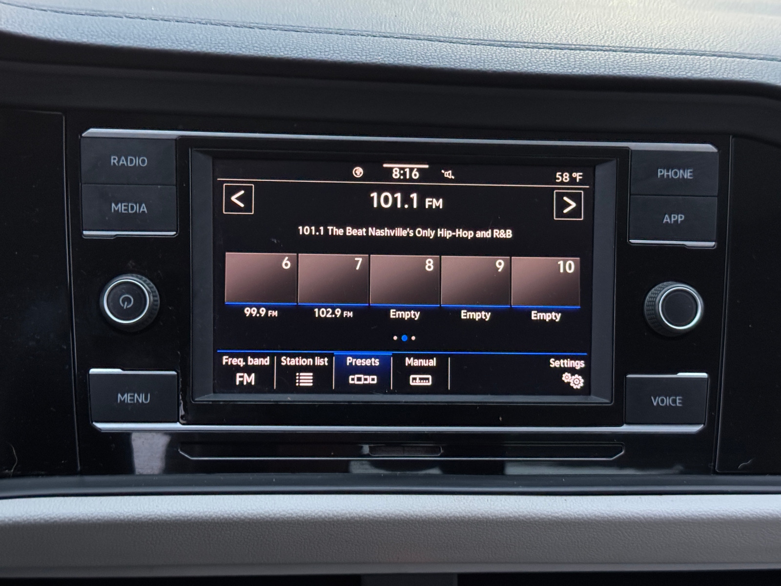 Thumbnail: 2020 Volkswagen Jetta - 4