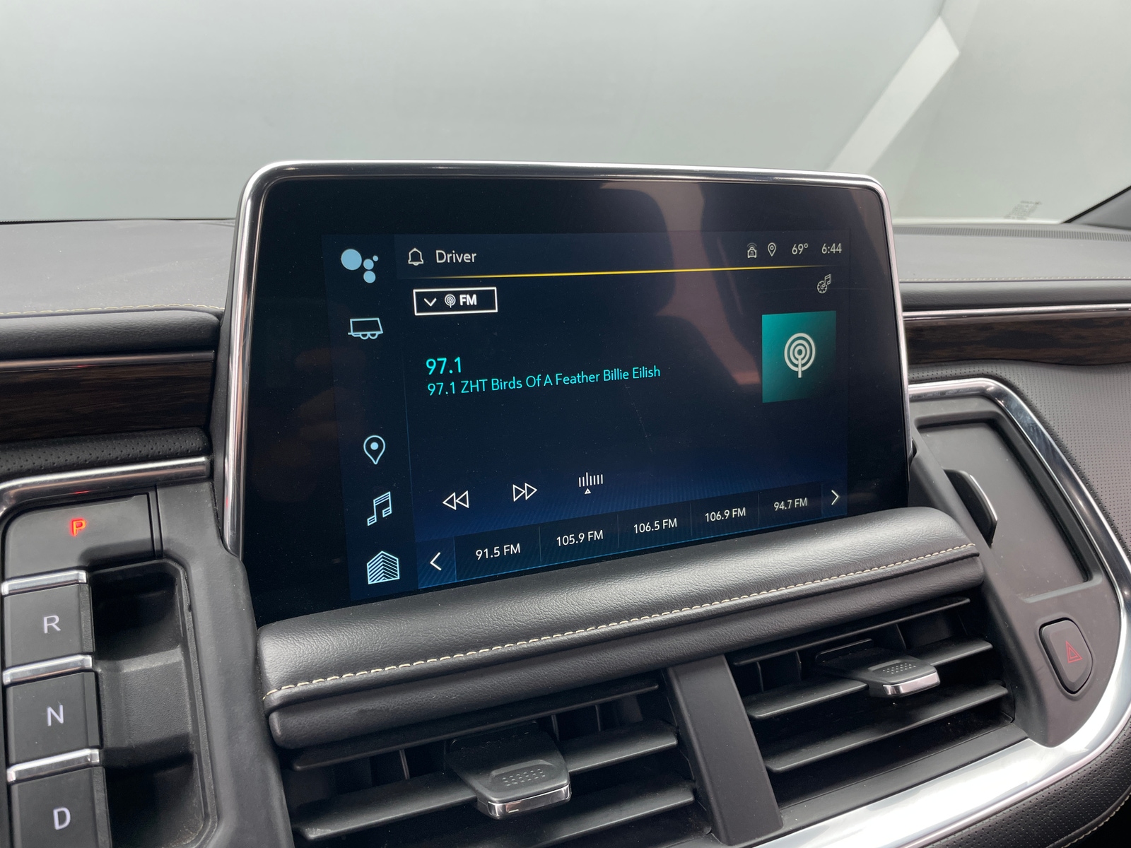 Thumbnail: 2023 Chevrolet Suburban - 3