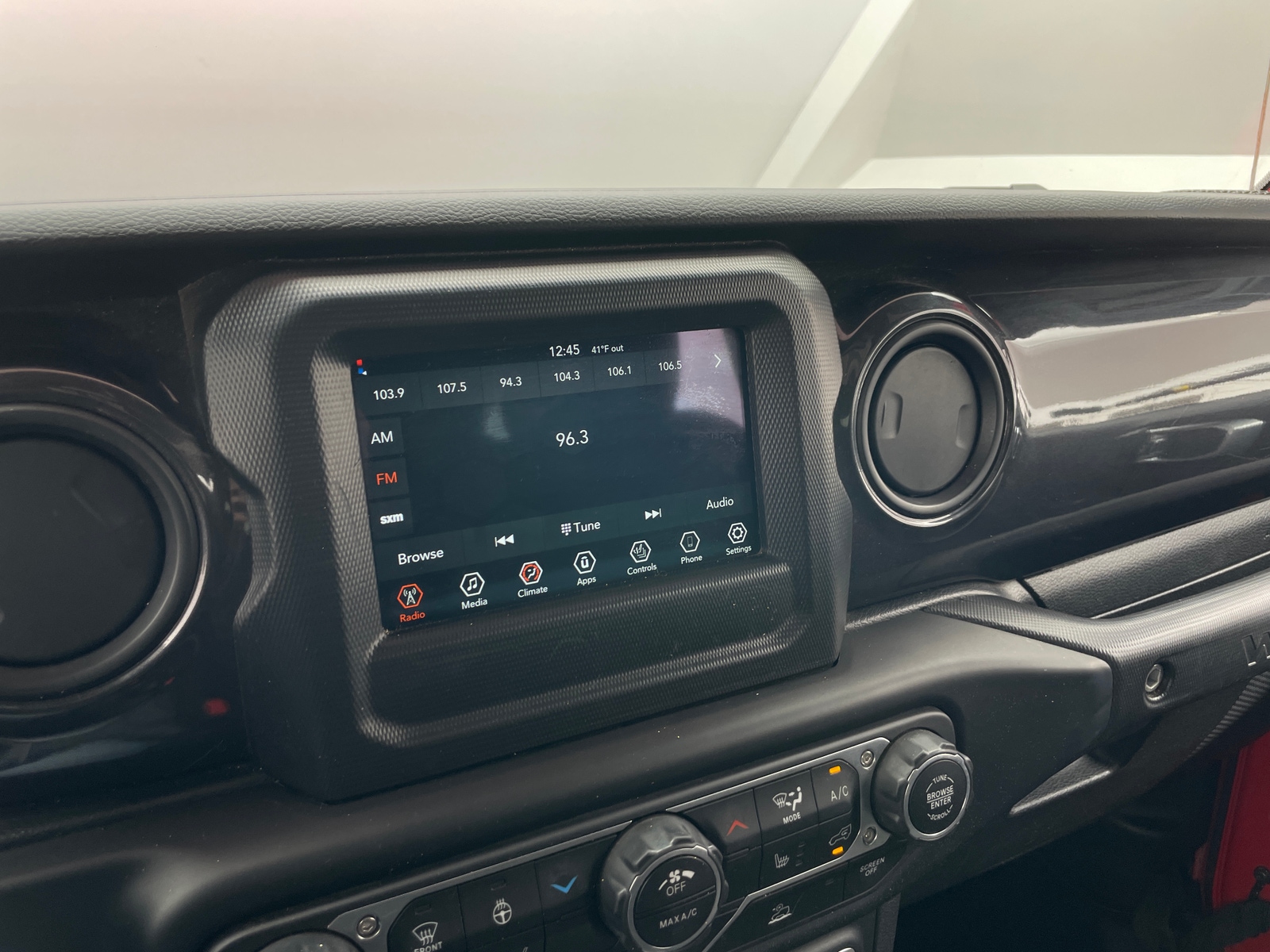 Thumbnail: 2022 Jeep Wrangler - 4