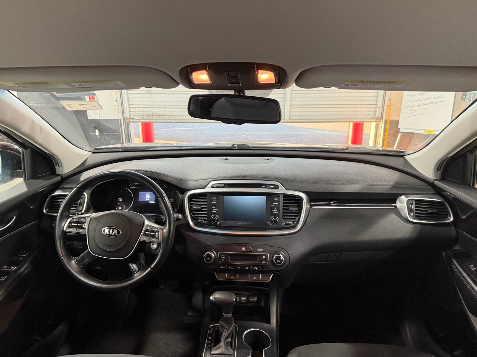 Thumbnail: 2019 Kia Sorento - 3