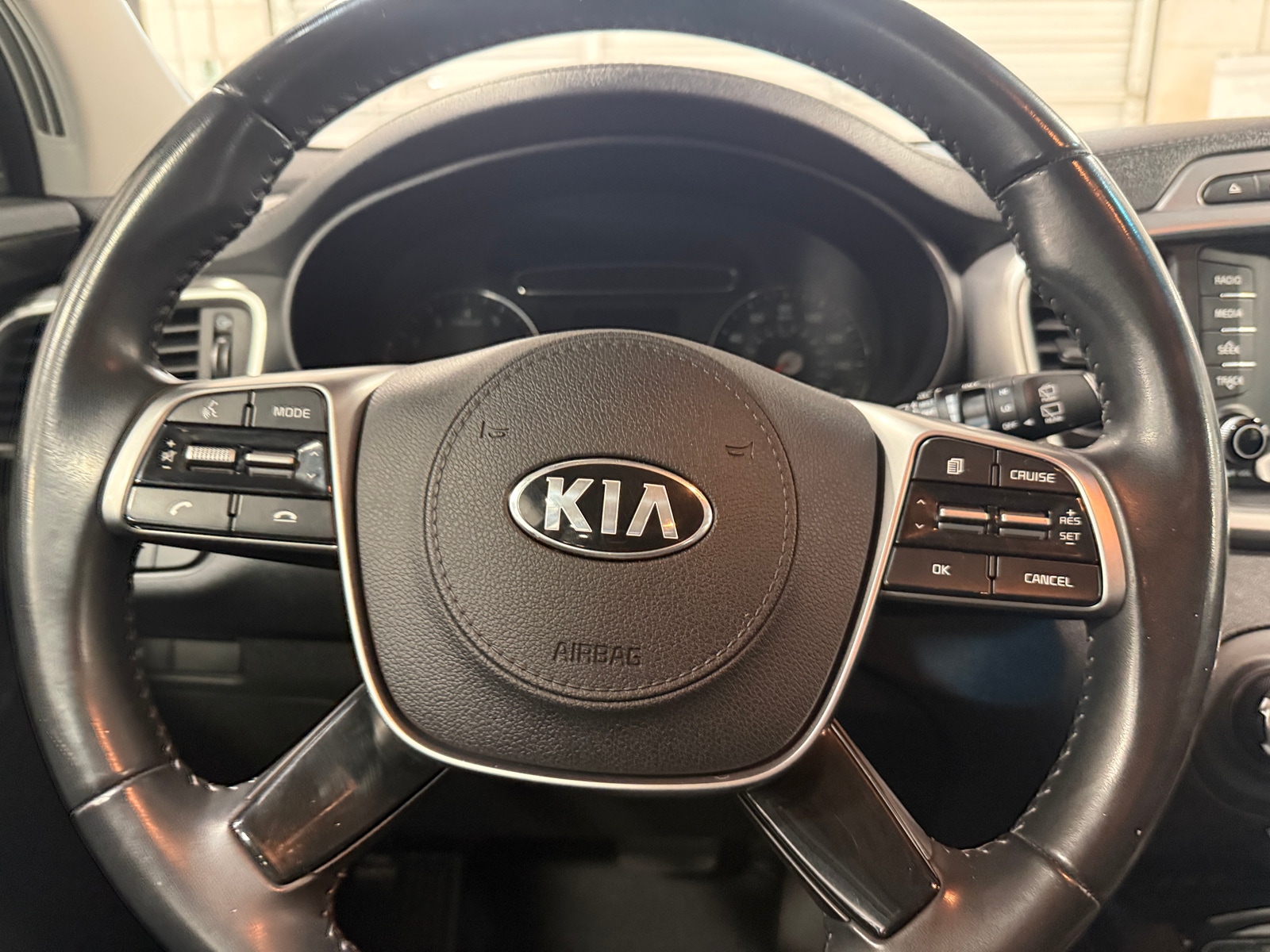 Thumbnail: 2019 Kia Sorento - 5