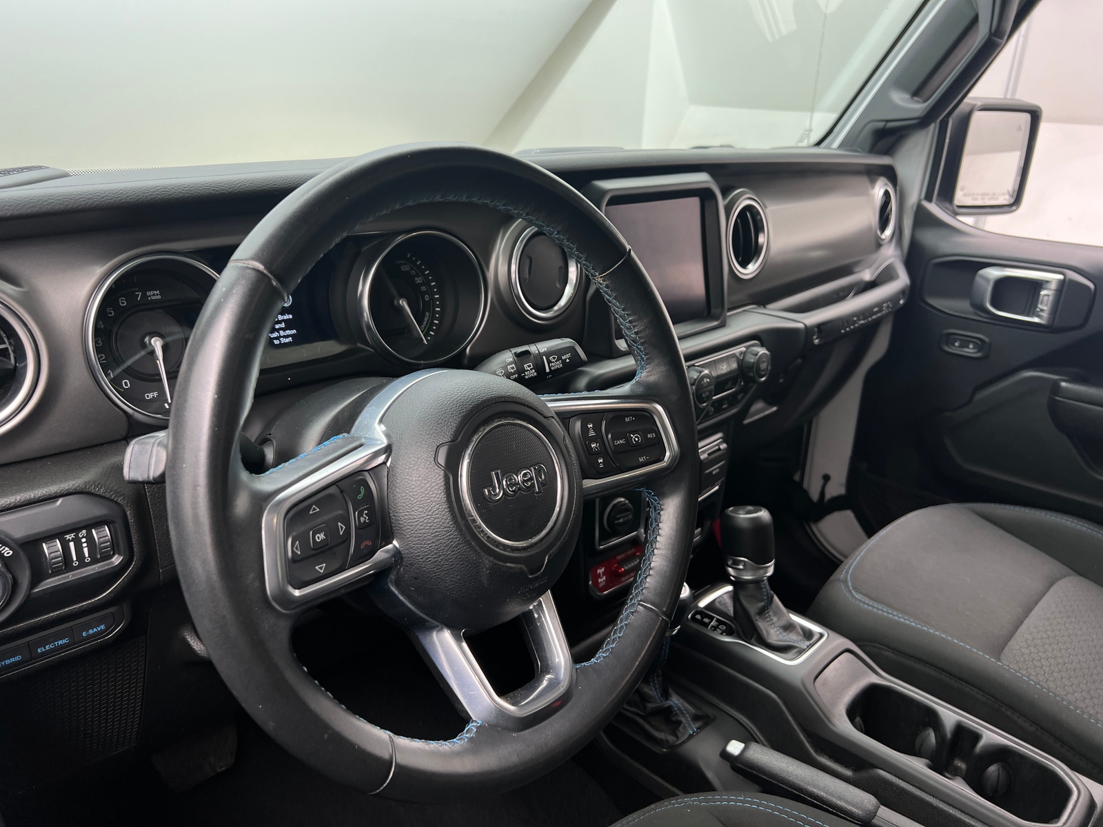 Thumbnail: 2022 Jeep Wrangler - 5