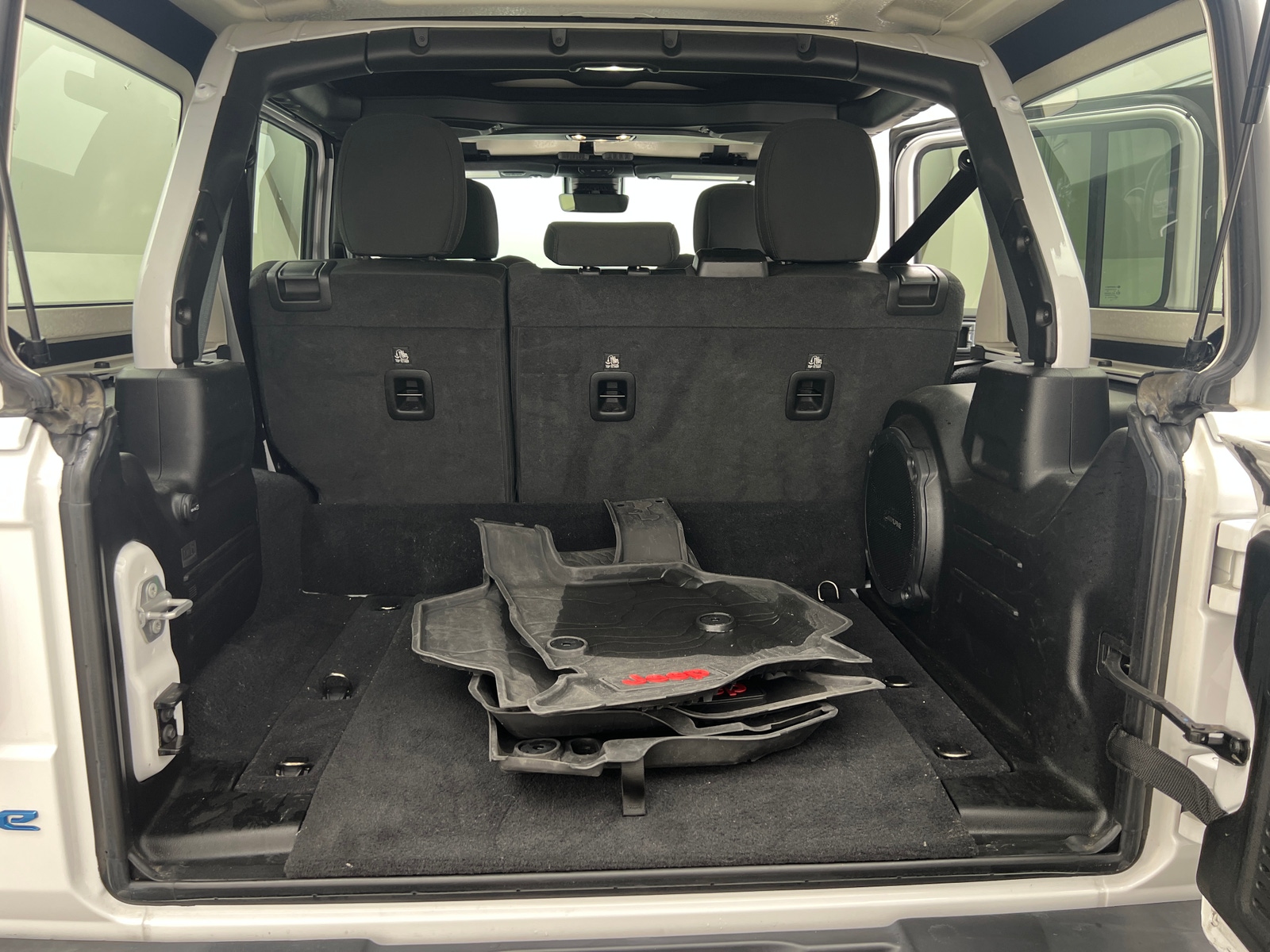 Thumbnail: 2022 Jeep Wrangler - 7