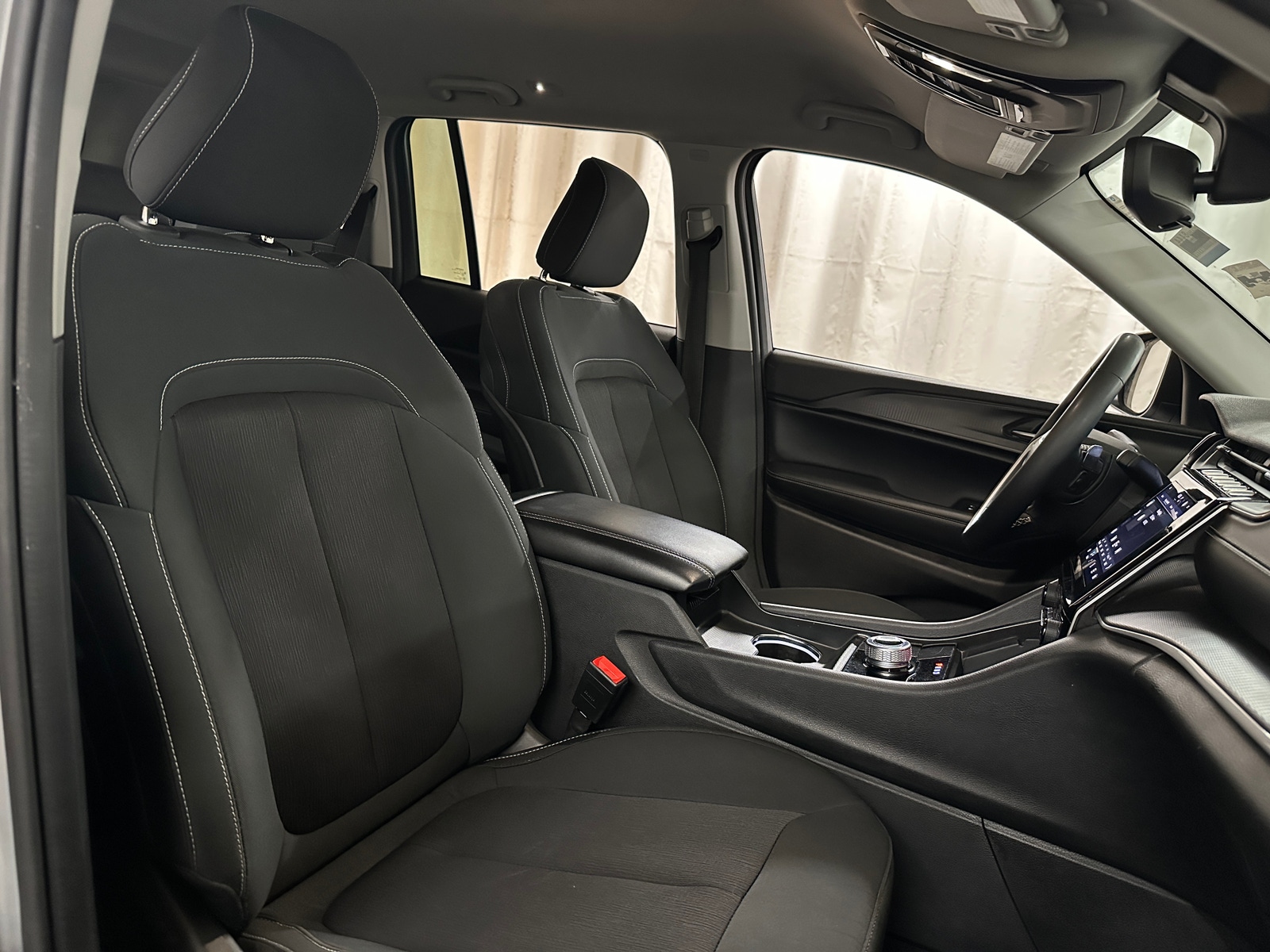 Thumbnail: 2023 Jeep Grand Cherokee - 2