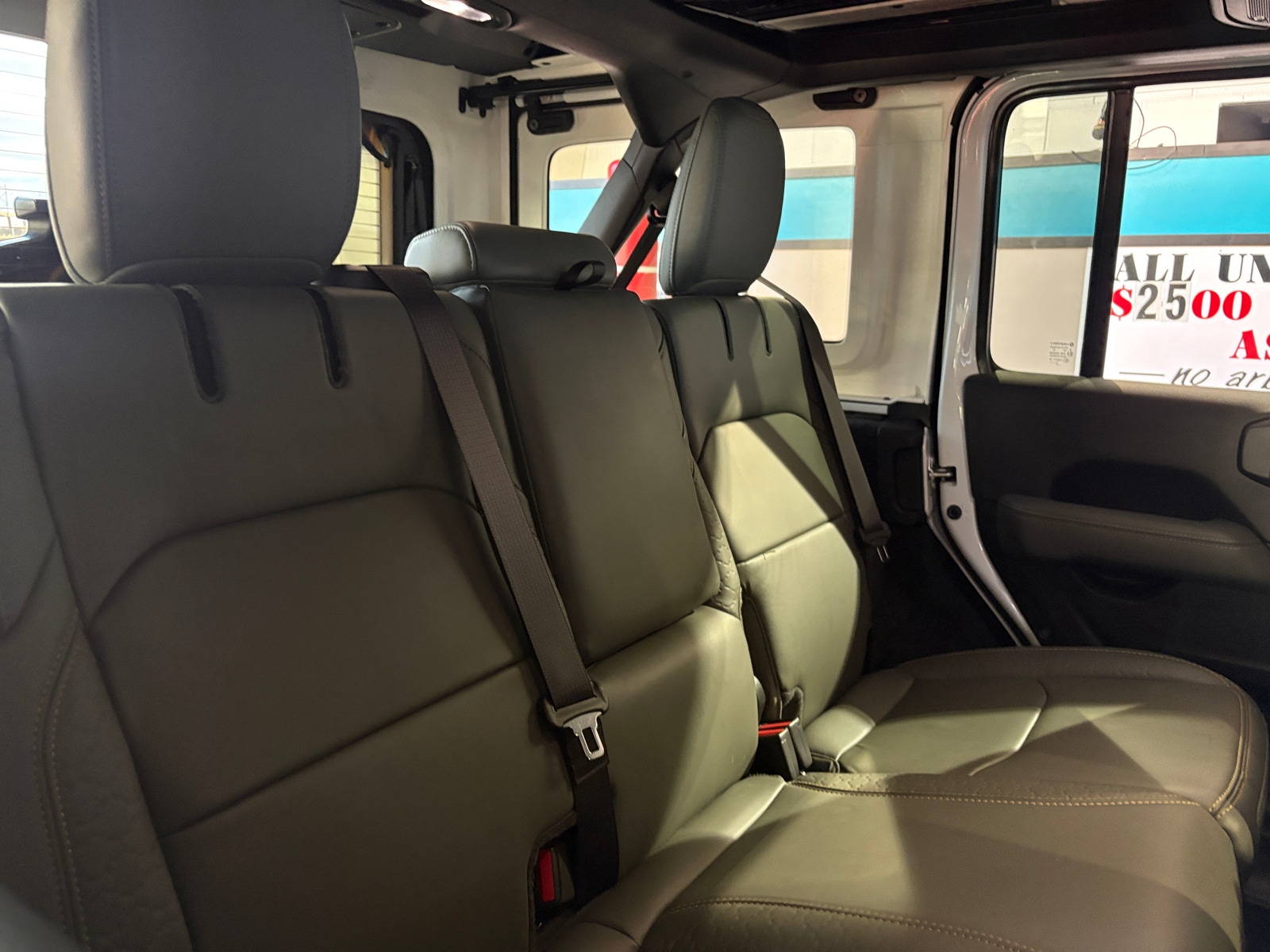 Thumbnail: 2024 Jeep Wrangler - 5