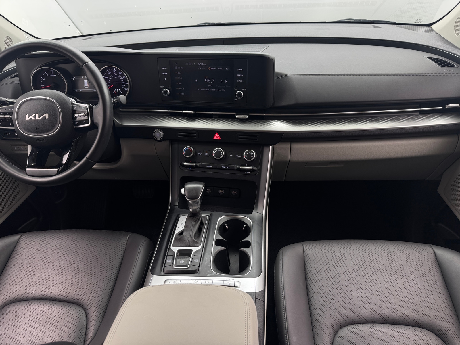 Thumbnail: 2024 Kia Carnival - 2