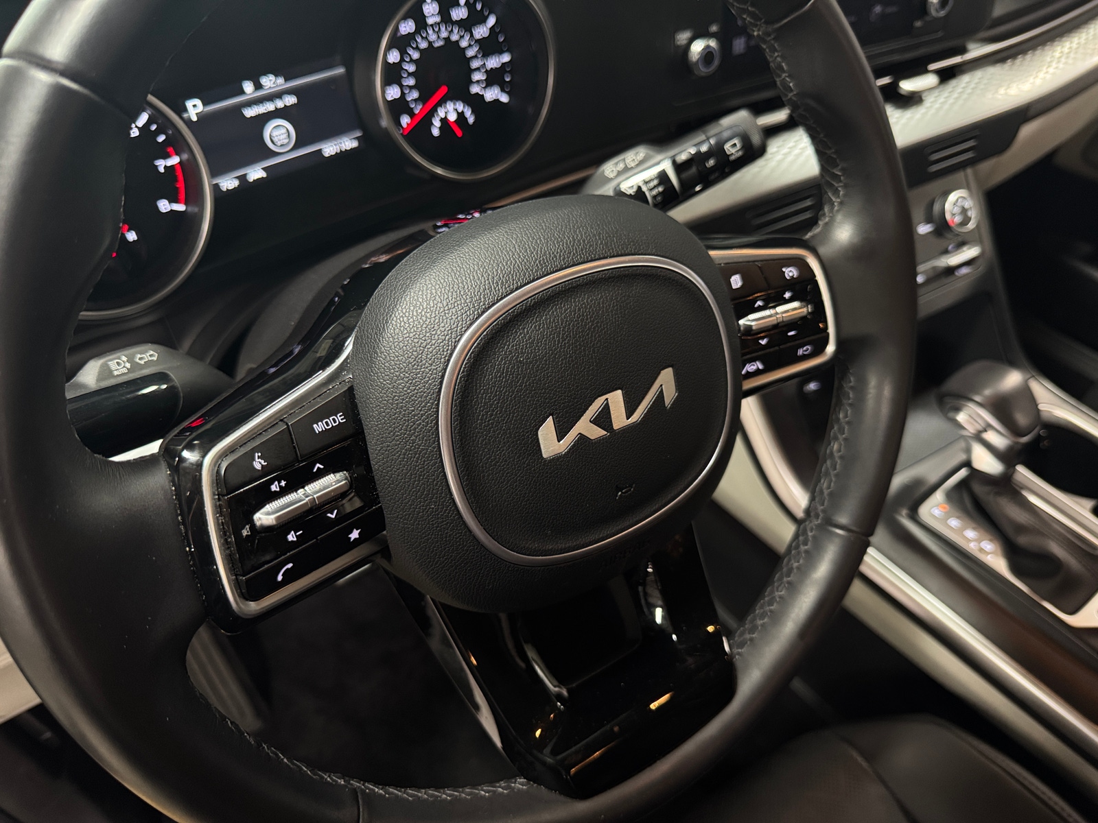 Thumbnail: 2024 Kia Carnival - 4