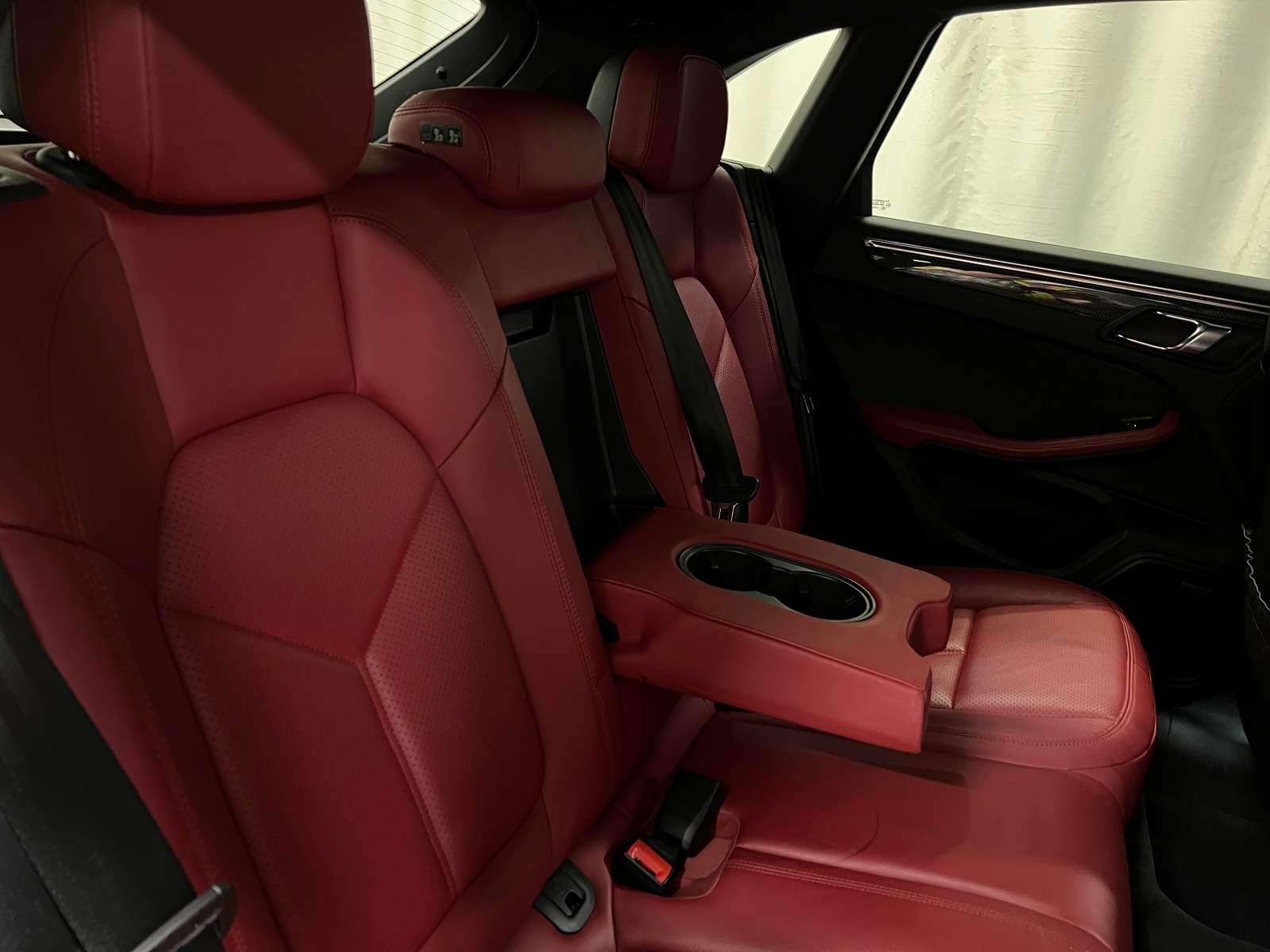 Thumbnail: 2017 Porsche Macan - 5